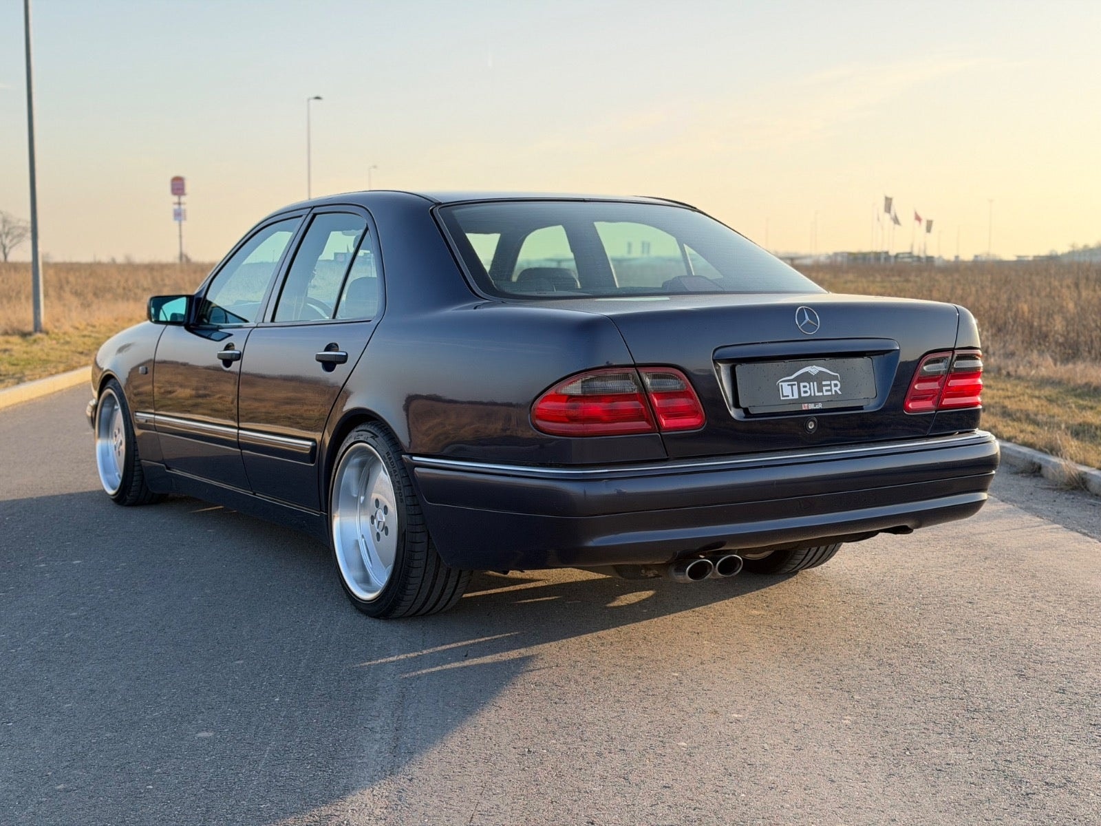 Mercedes-Benz E 420 Automatic, 5-trins, 279ps, 1996