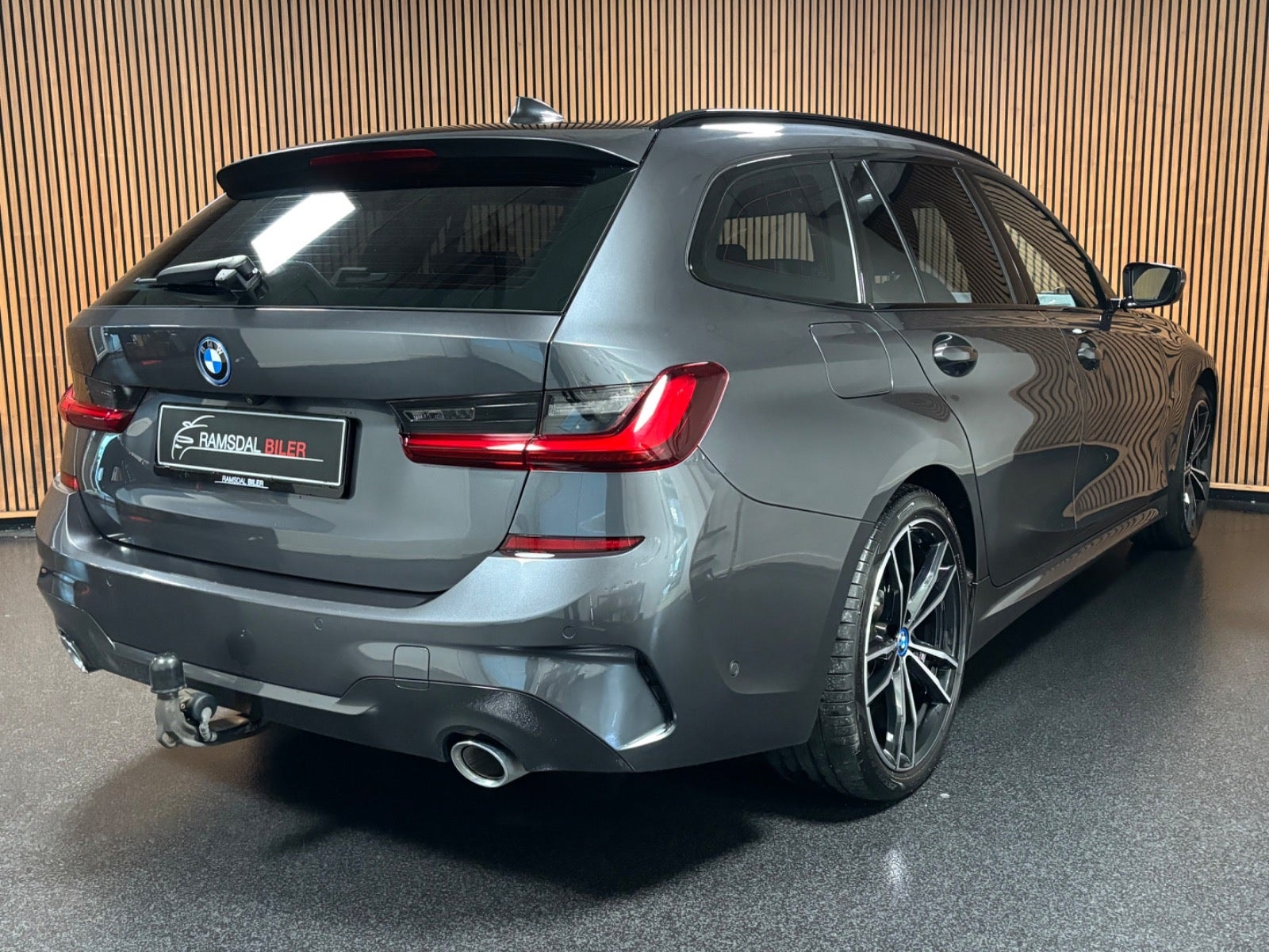 BMW 330e Touring Steptronic, 292hk, 2022