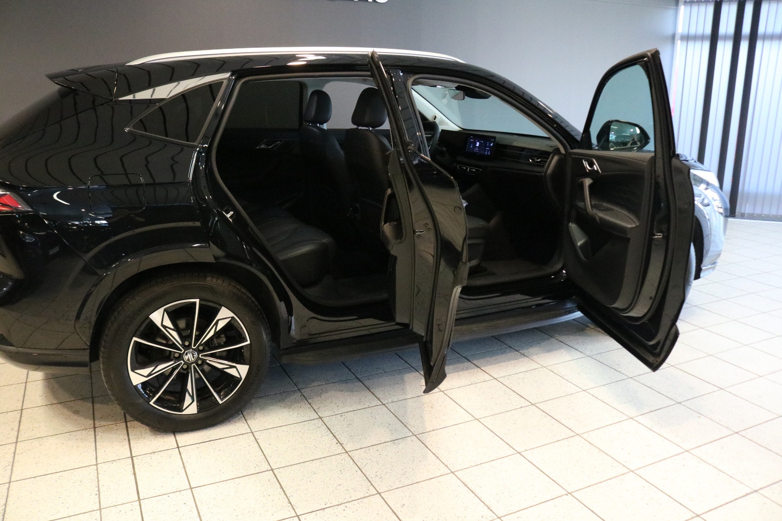 MG HS PHEV Automatic, 2-trins, 307ps, 2024