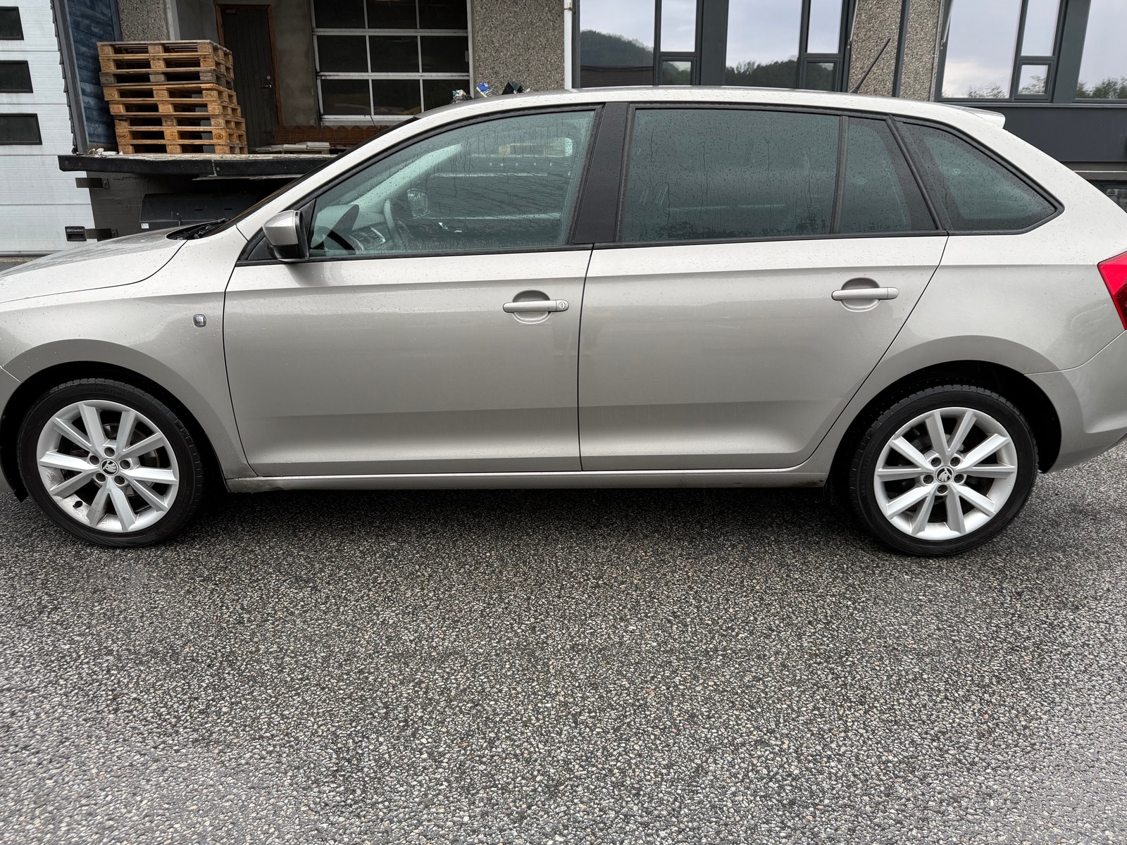 Škoda Rapid Spaceback 1.2 TSI  Manual, 6-trins, 86ps, 2014