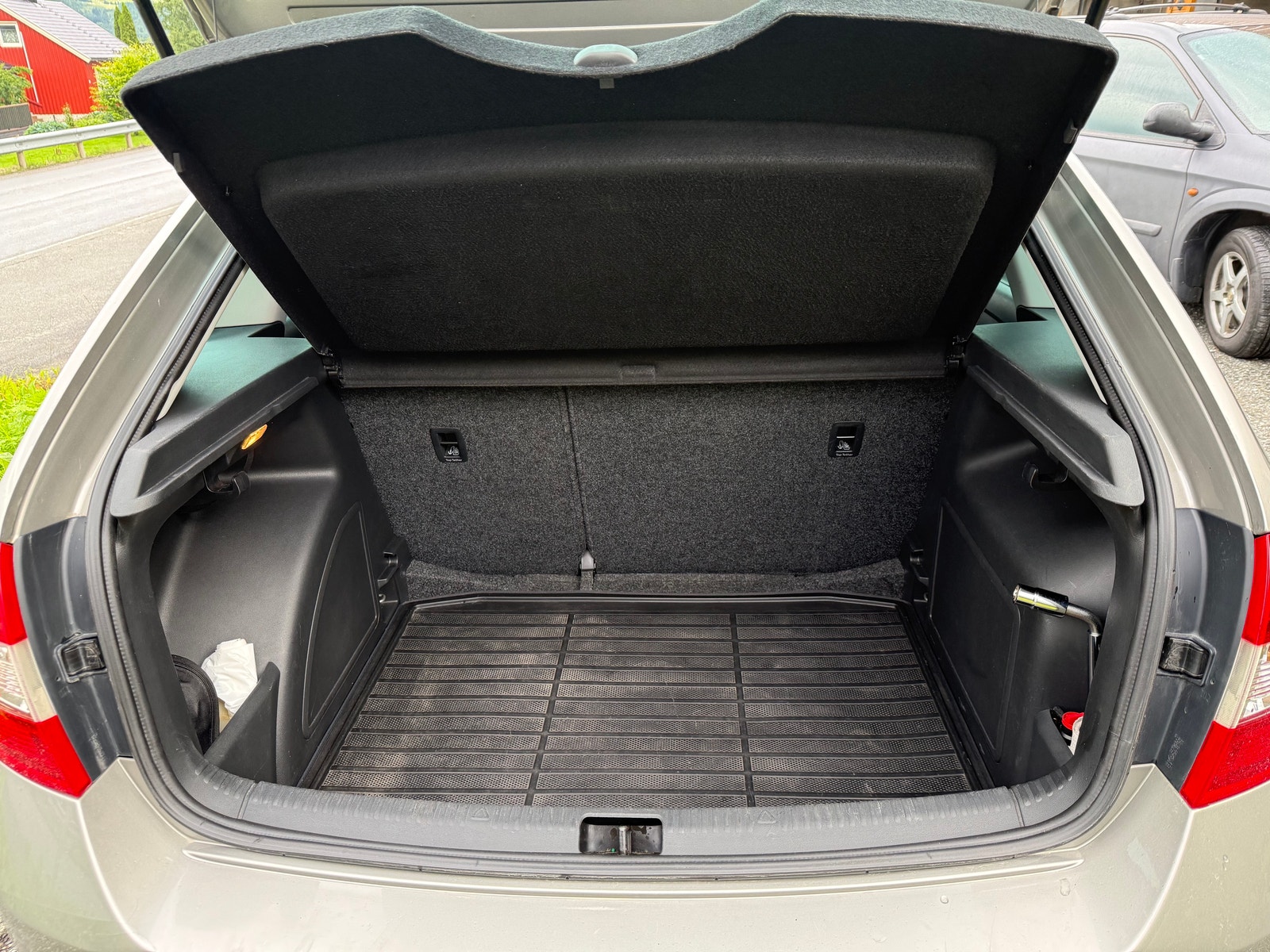 Škoda Rapid Spaceback 1.2 TSI  Manual, 6-trins, 86ps, 2014