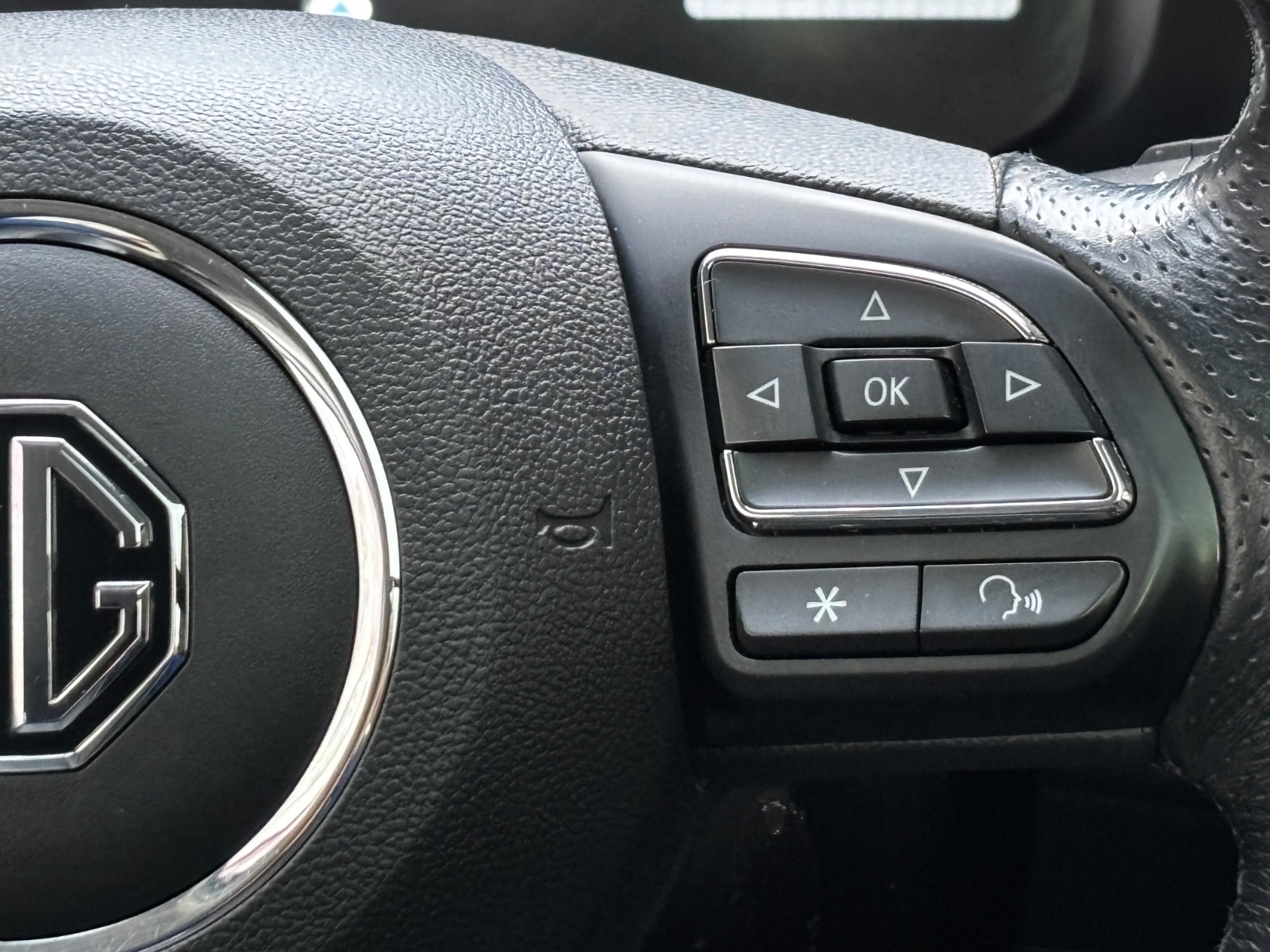 MG Marvel R Performance Automatic, 2-trins, 288ps, 2022