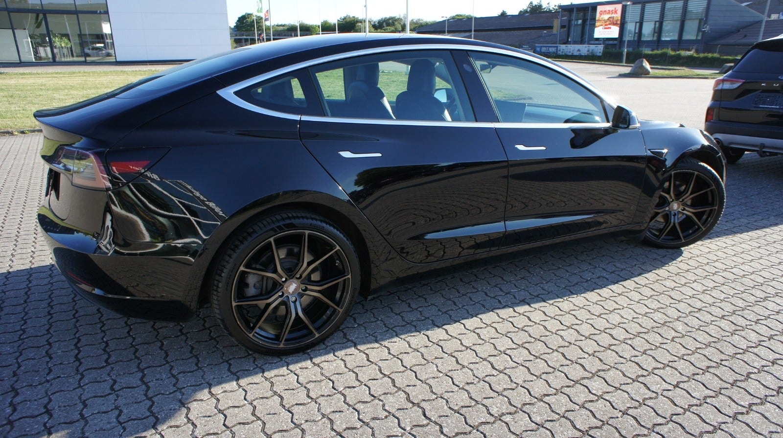 Tesla Model 3 Standard Range Plus, 325hk, 2020