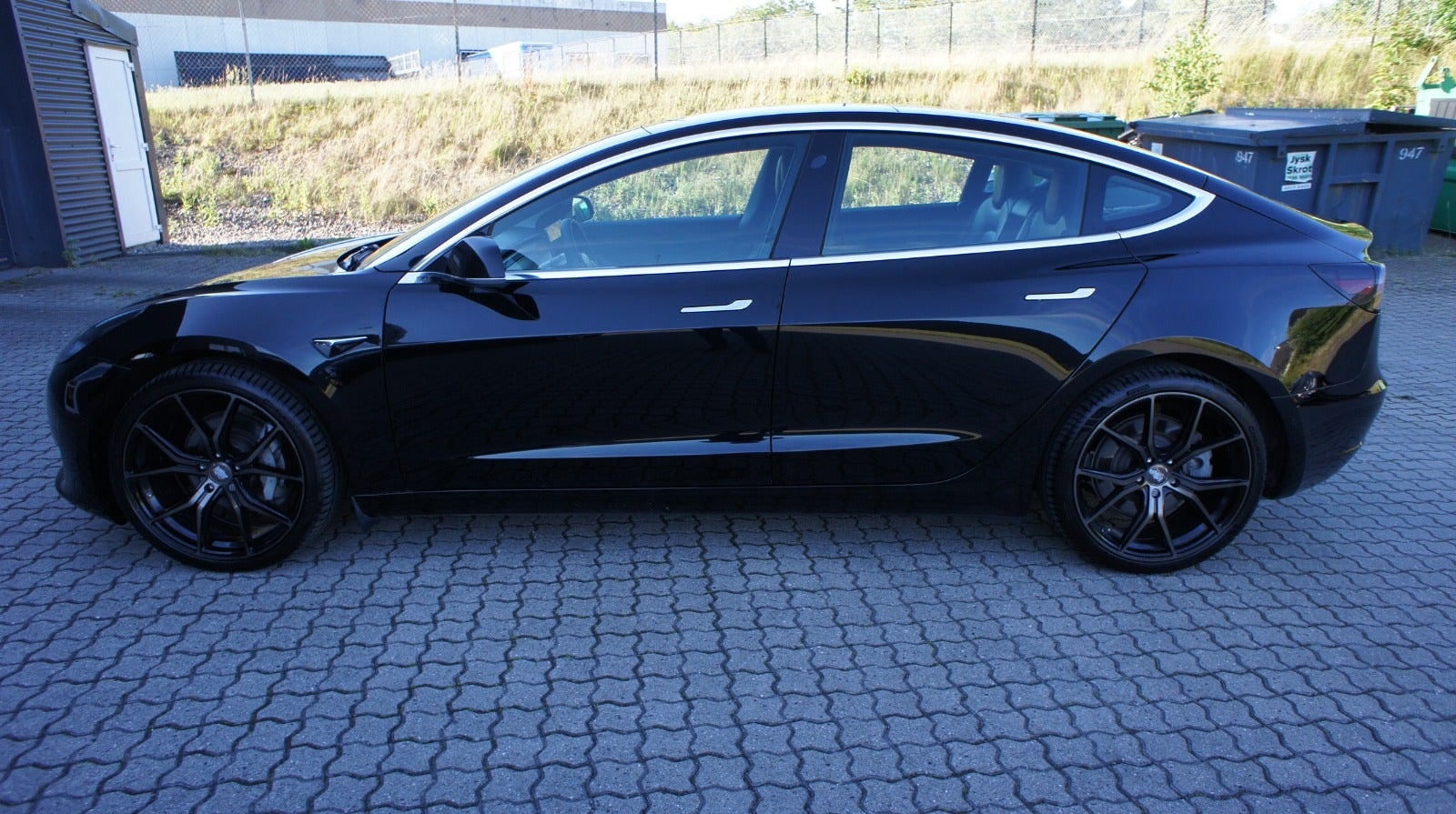 Tesla Model 3 Standard Range Plus, 325hk, 2020