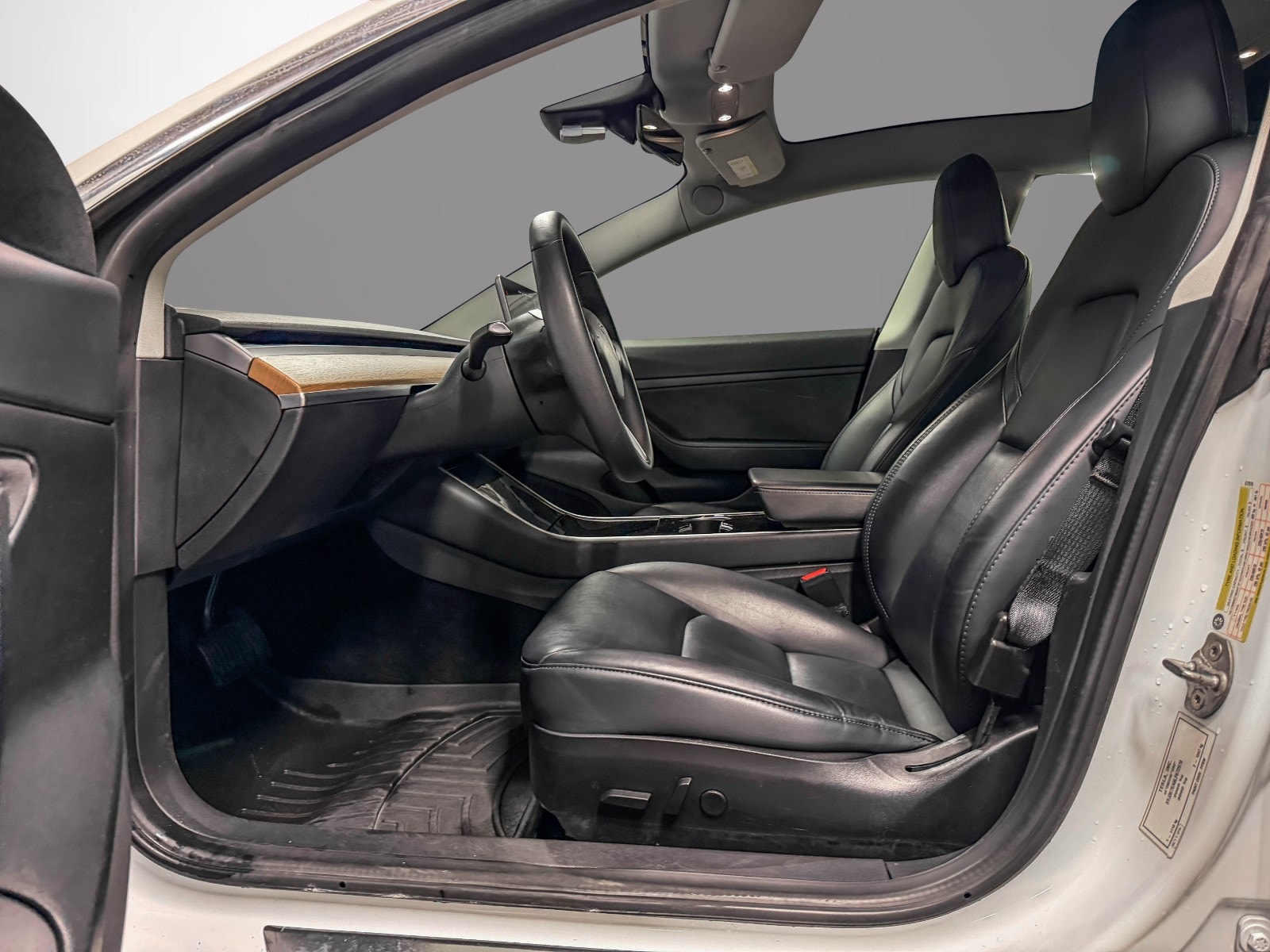 Tesla Model 3 Standard Range Plus, 325hk, 2020