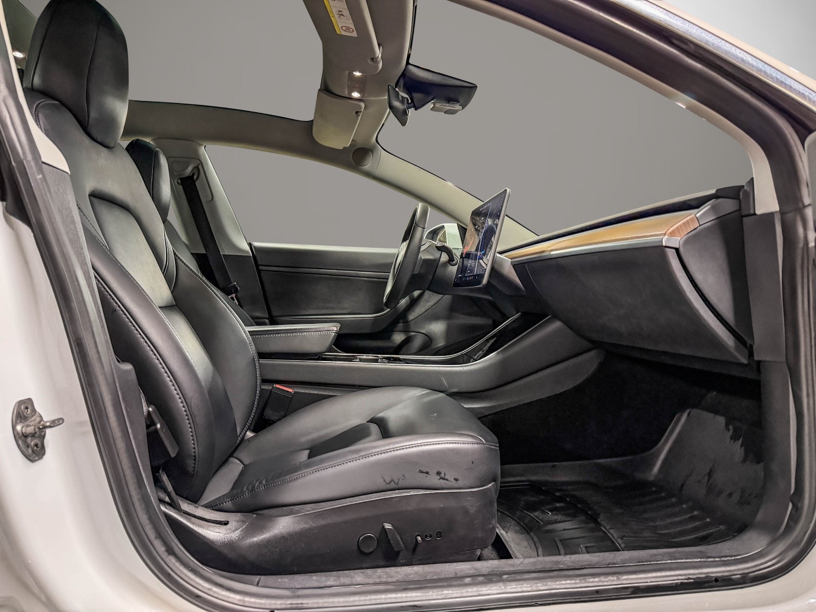 Tesla Model 3 Standard Range Plus, 325hk, 2020