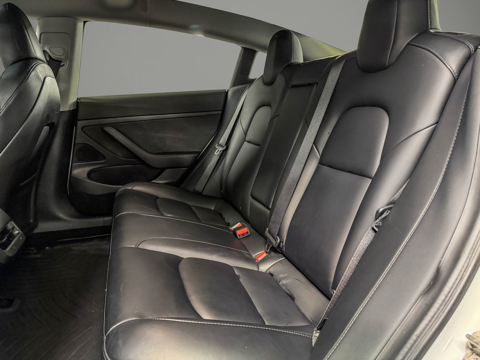 Tesla Model 3 Standard Range Plus, 325hk, 2020