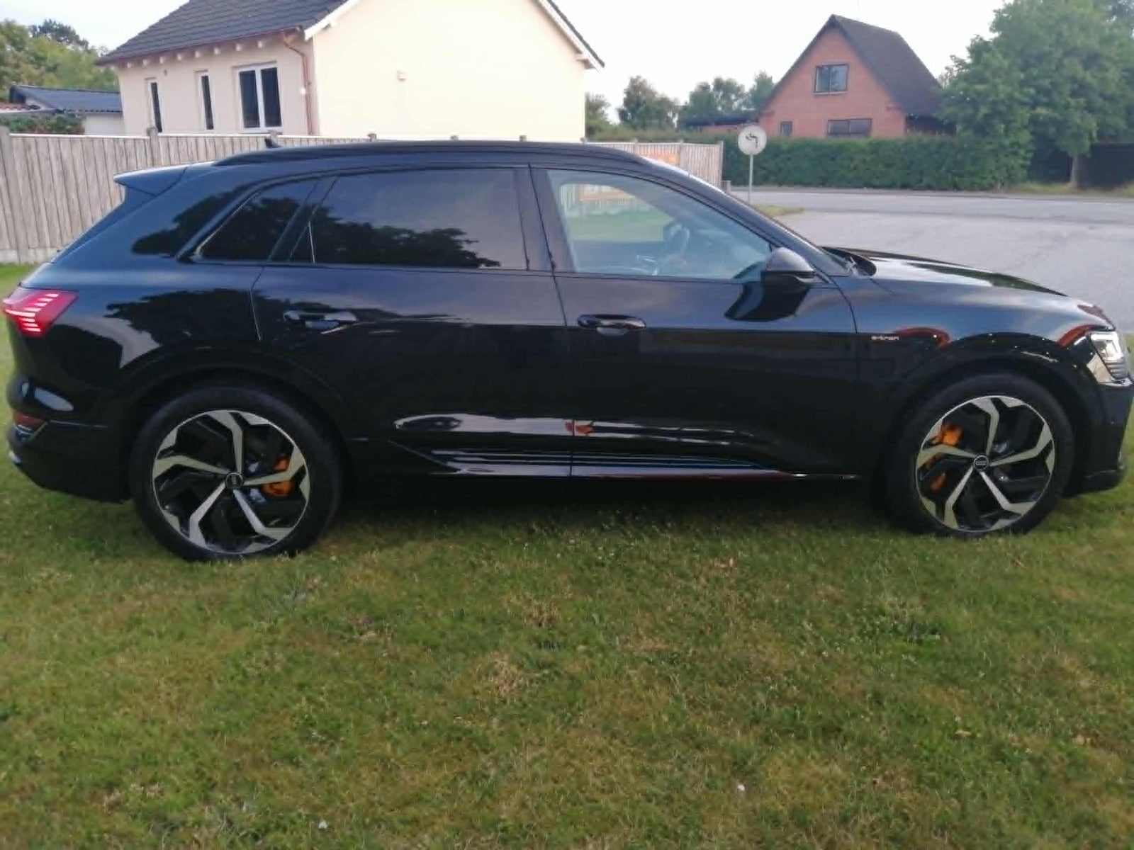 Audi e-tron 50 quattro, 313ps, 2021
