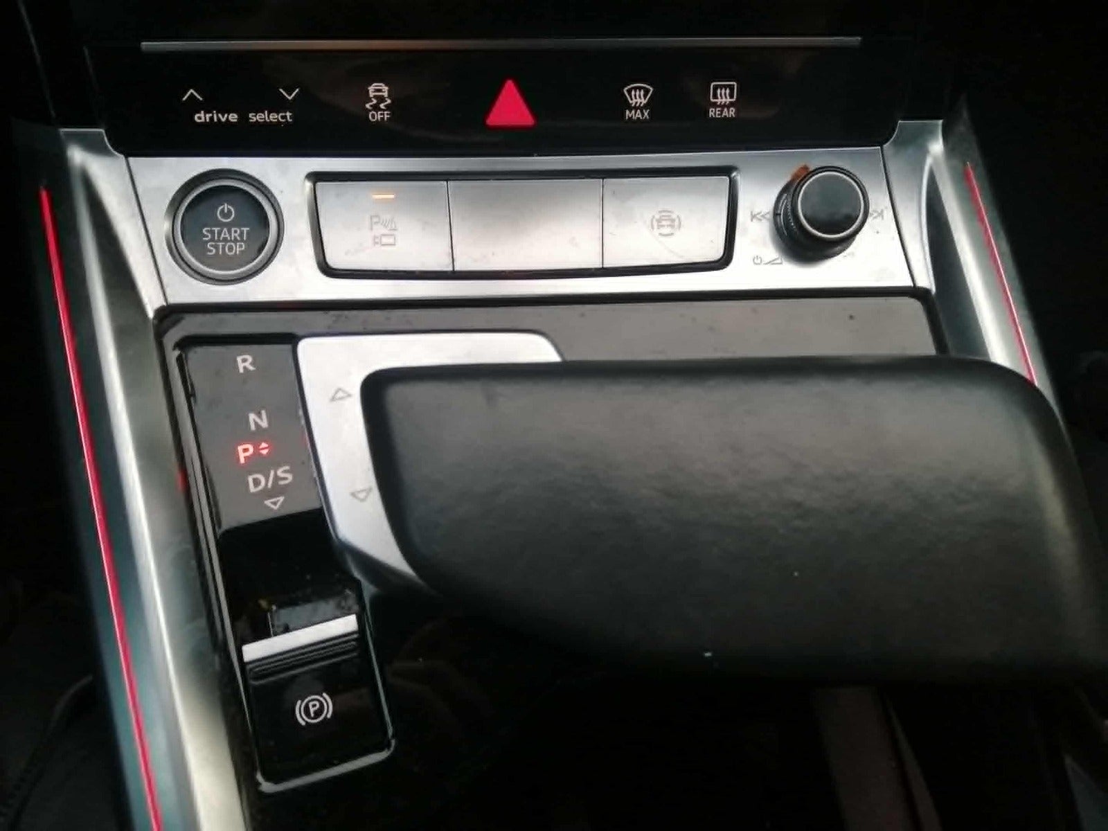 Audi e-tron 50 quattro, 313ps, 2021