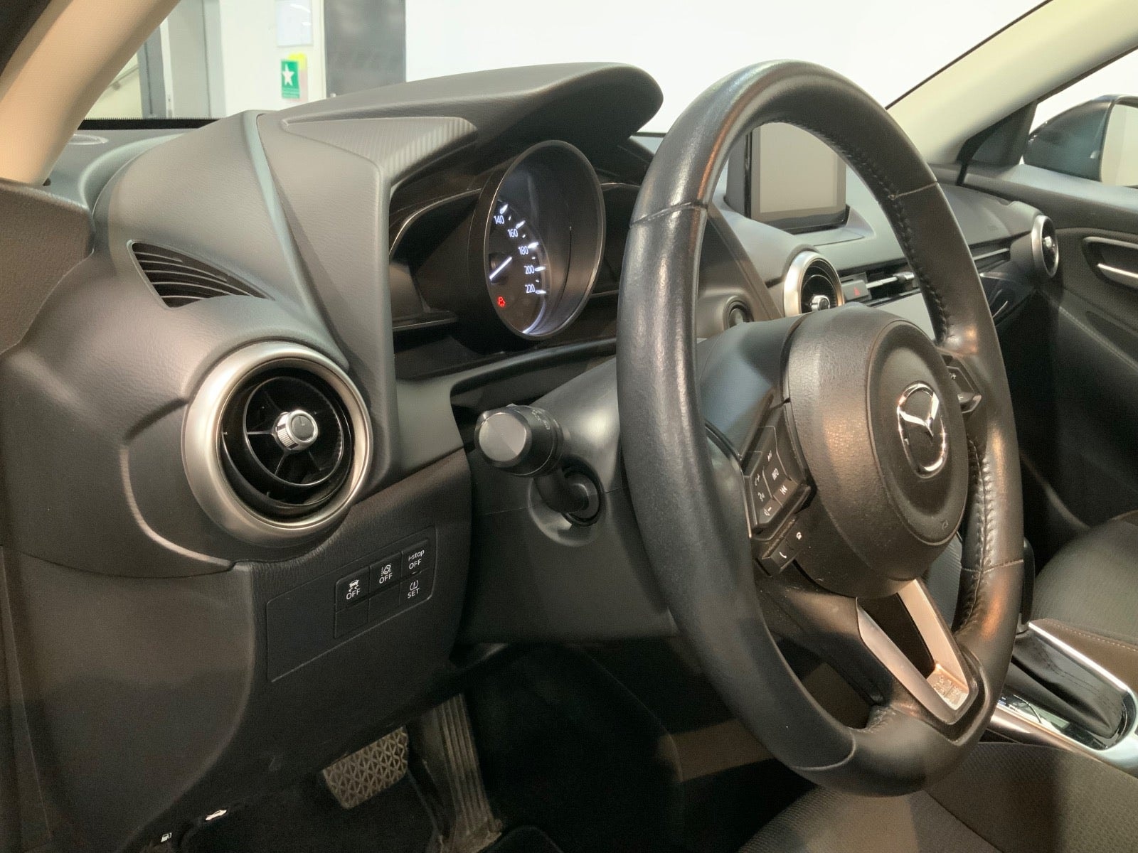 Mazda 2 1.5  SKYACTIV-G Automatic, 90hp, 2021