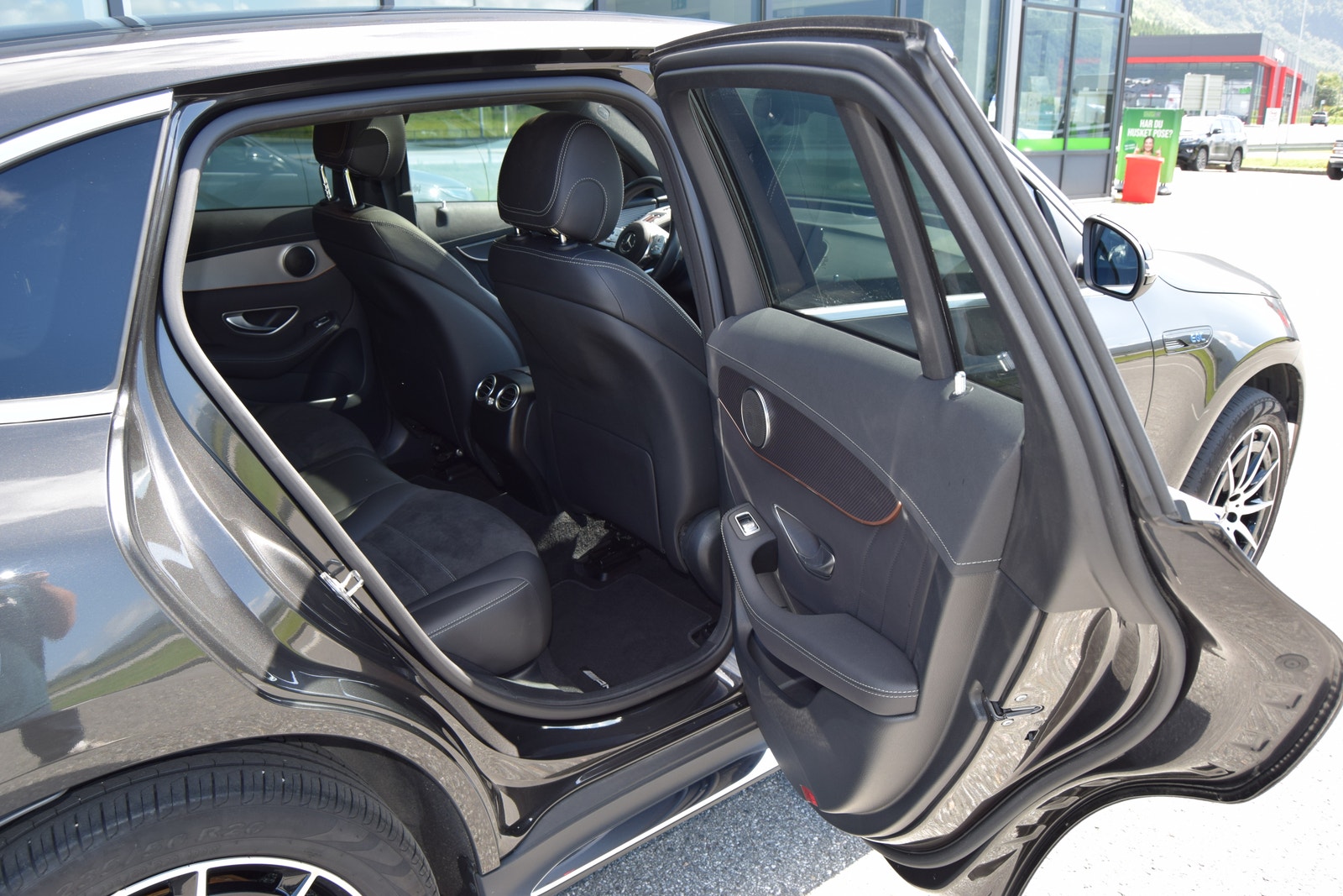 Mercedes-Benz EQC 400 4MATIC, 408ps, 2023