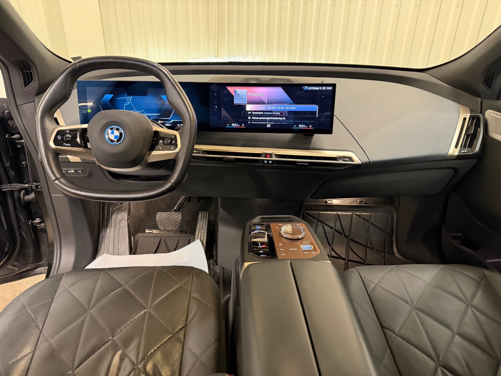 BMW iX M60, 540hp, 2022