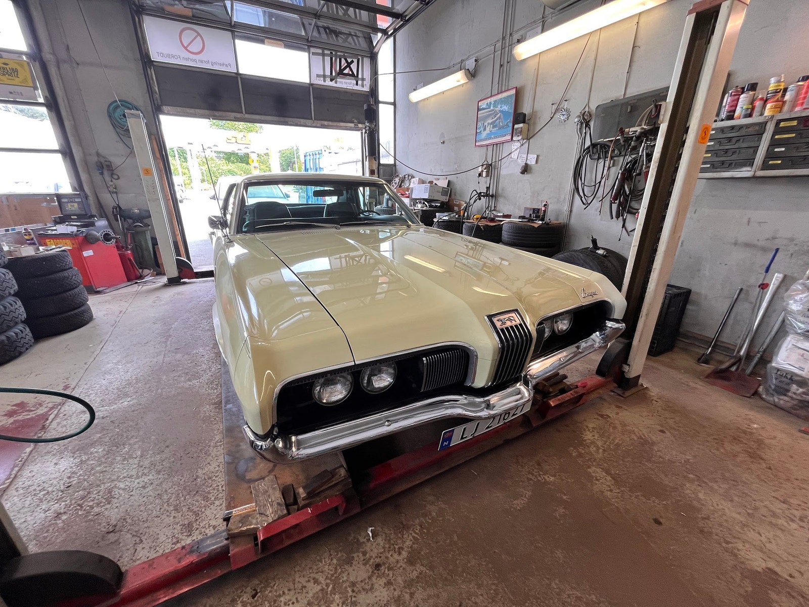 Mercury Cougar 5.8 V8 SelectShift, 3-trins, 254ps, 1970