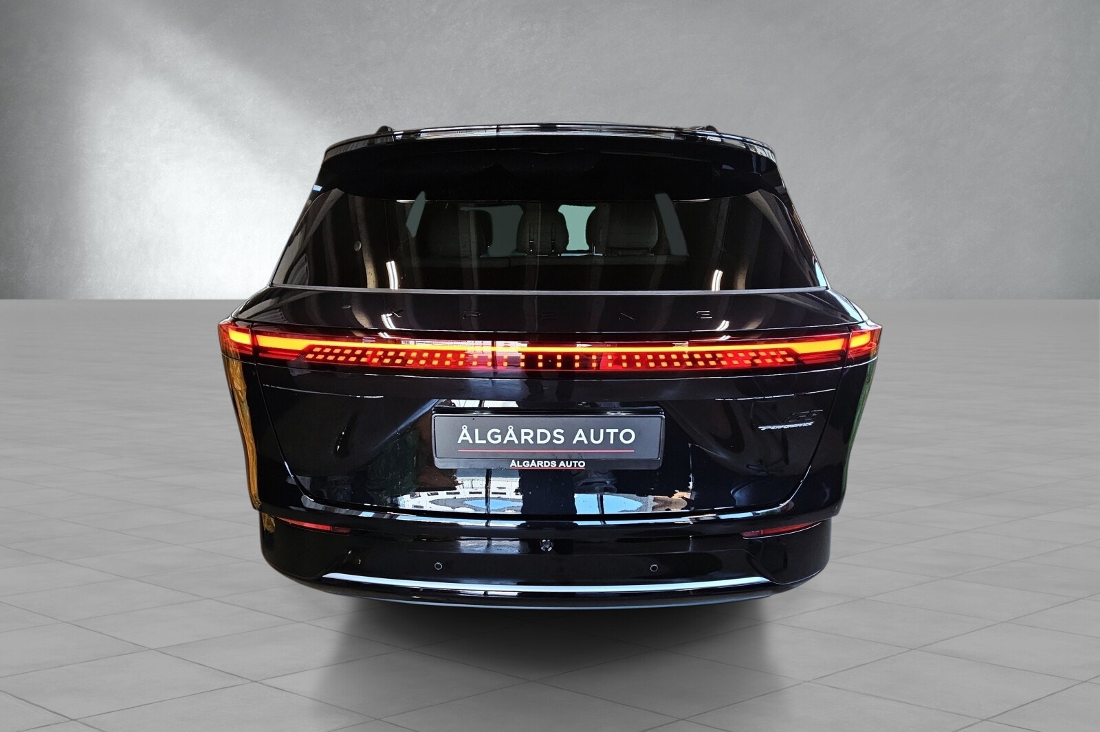 XPENG G9 Performance, 575hp, 2025