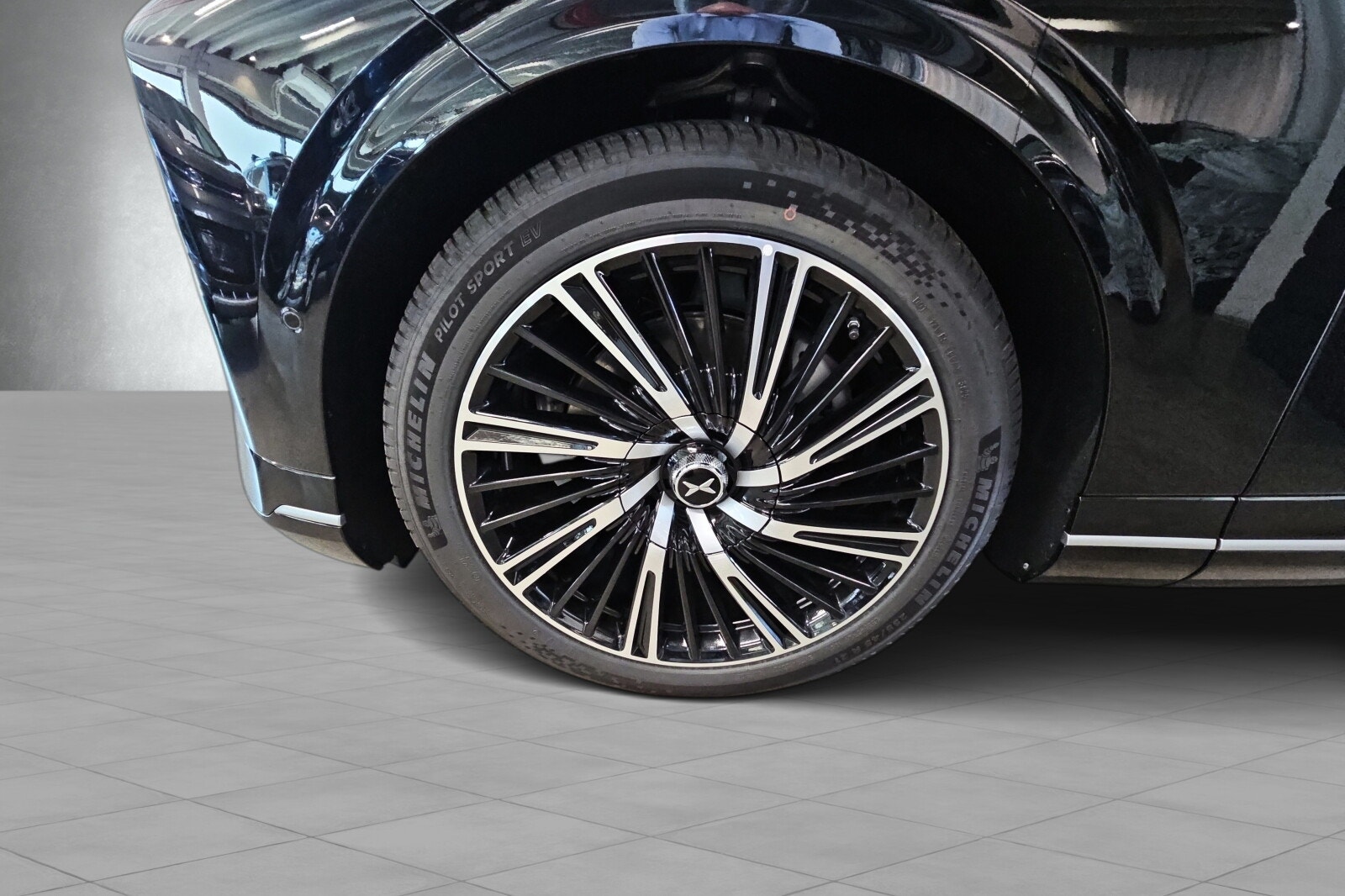 XPENG G9 Performance, 575hp, 2025