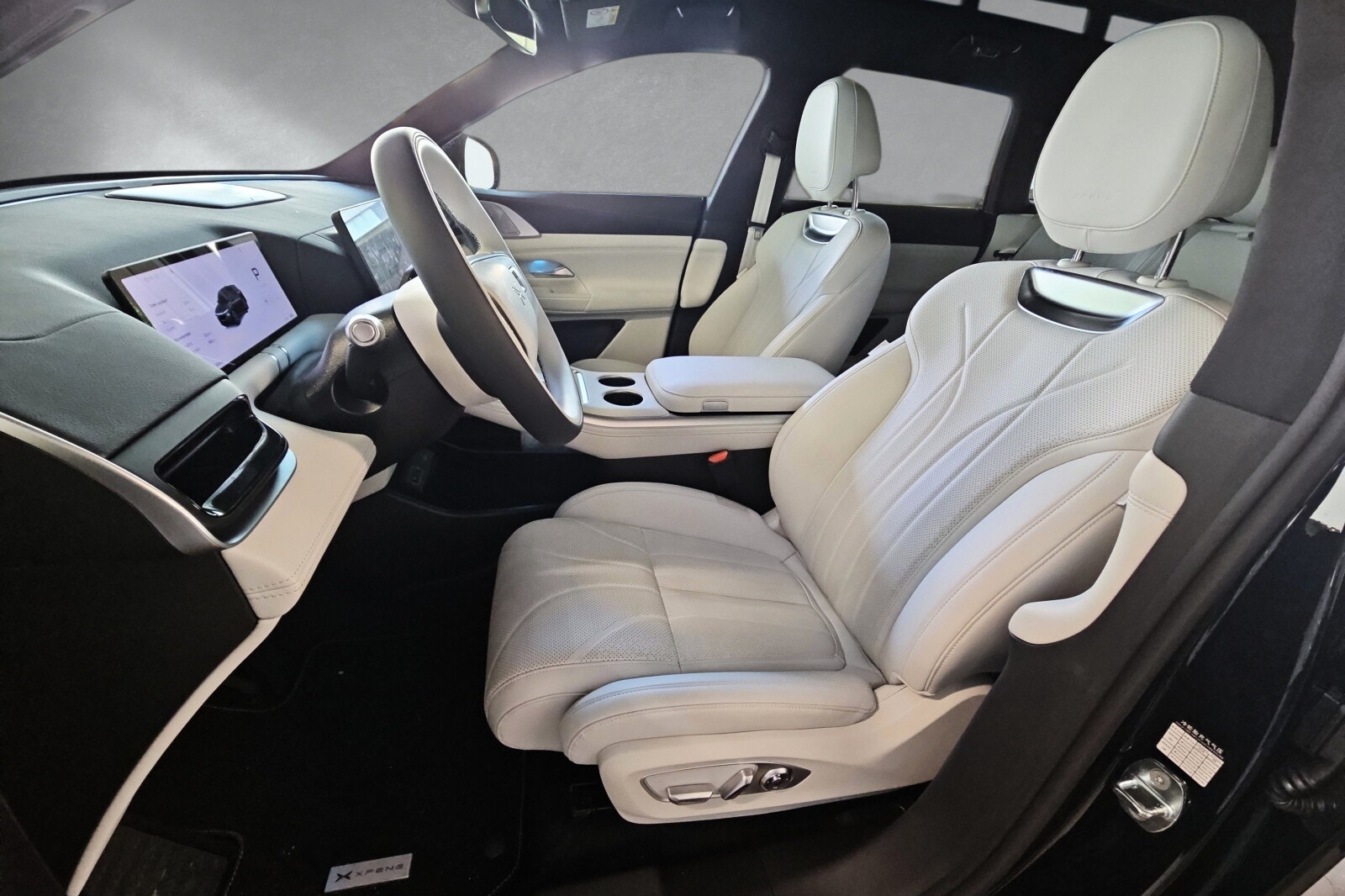 XPENG G9 Performance, 575hp, 2025