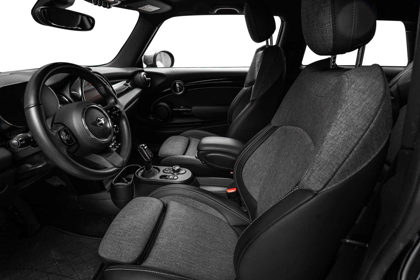 MINI Cooper SE, 184hp, 2023