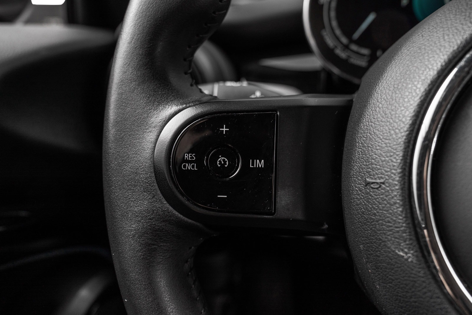 MINI Cooper SE, 184hp, 2023