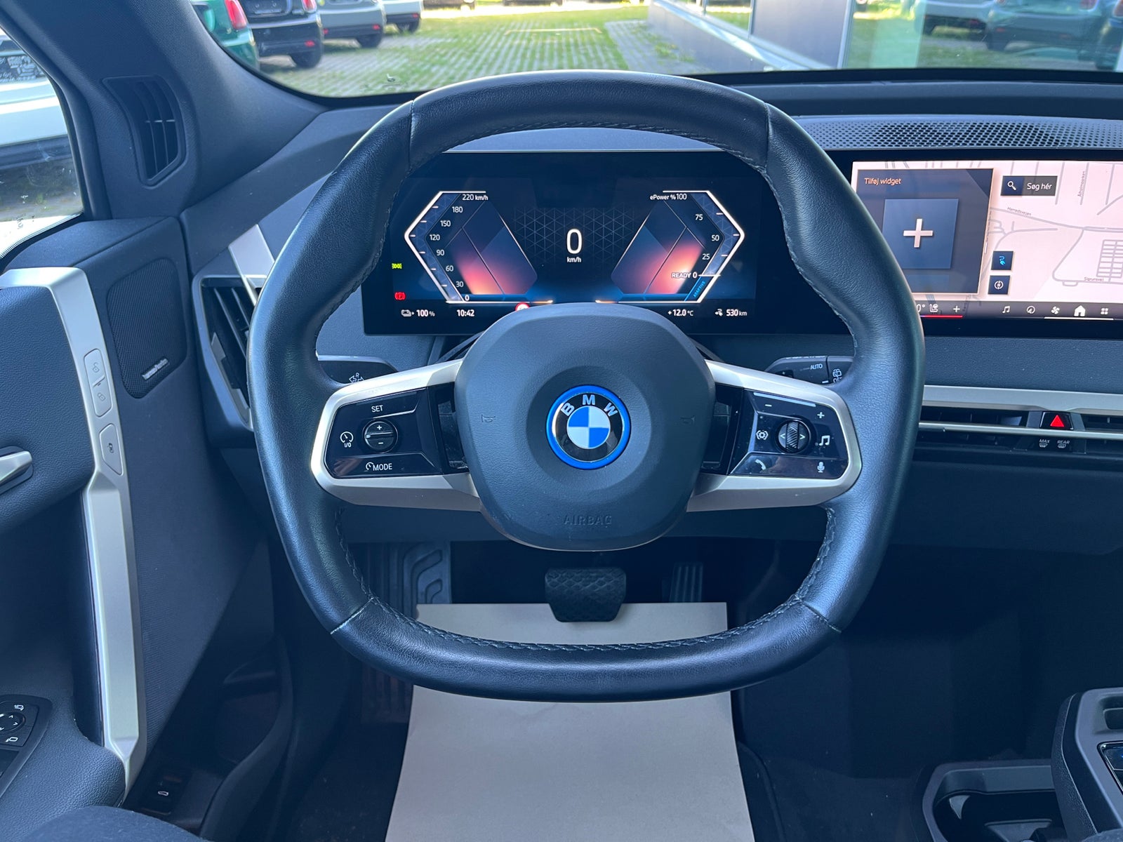 BMW iX xDrive50, 524hp, 2024