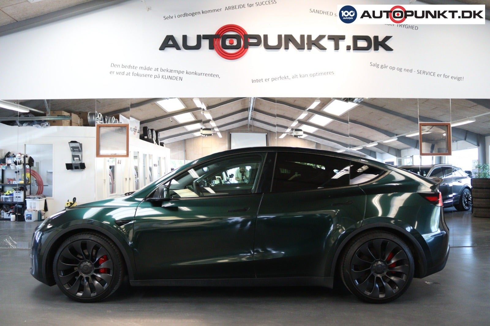 Tesla Model Y Performance, 534ps, 2023