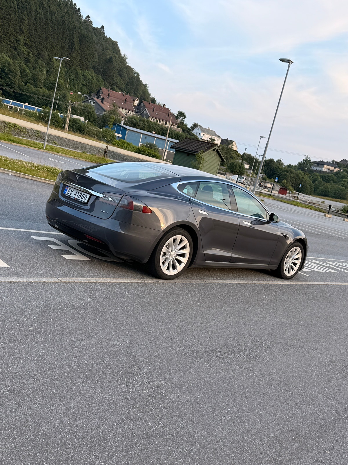 Tesla Model S 100D, 525ps, 2018