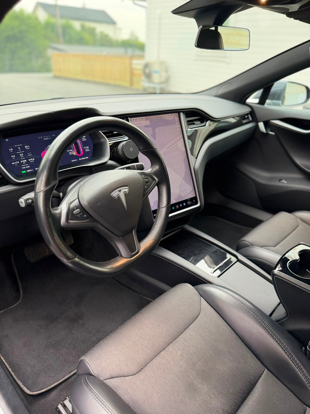 Tesla Model S 100D, 525ps, 2018