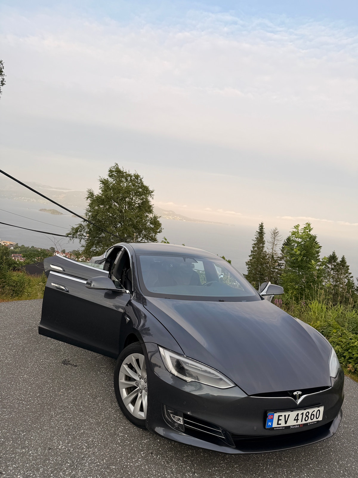 Tesla Model S 100D, 525ps, 2018
