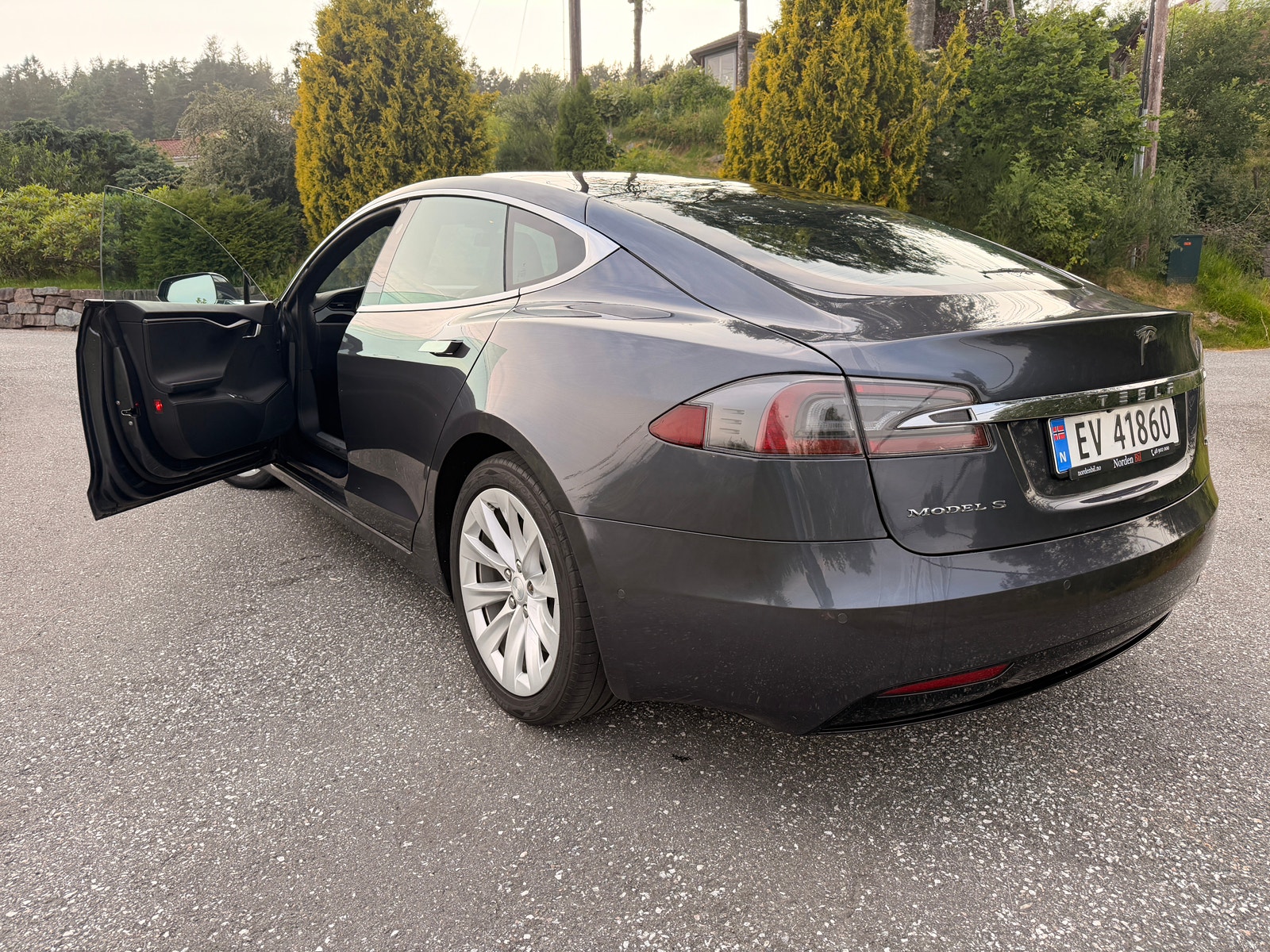 Tesla Model S 100D, 525ps, 2018