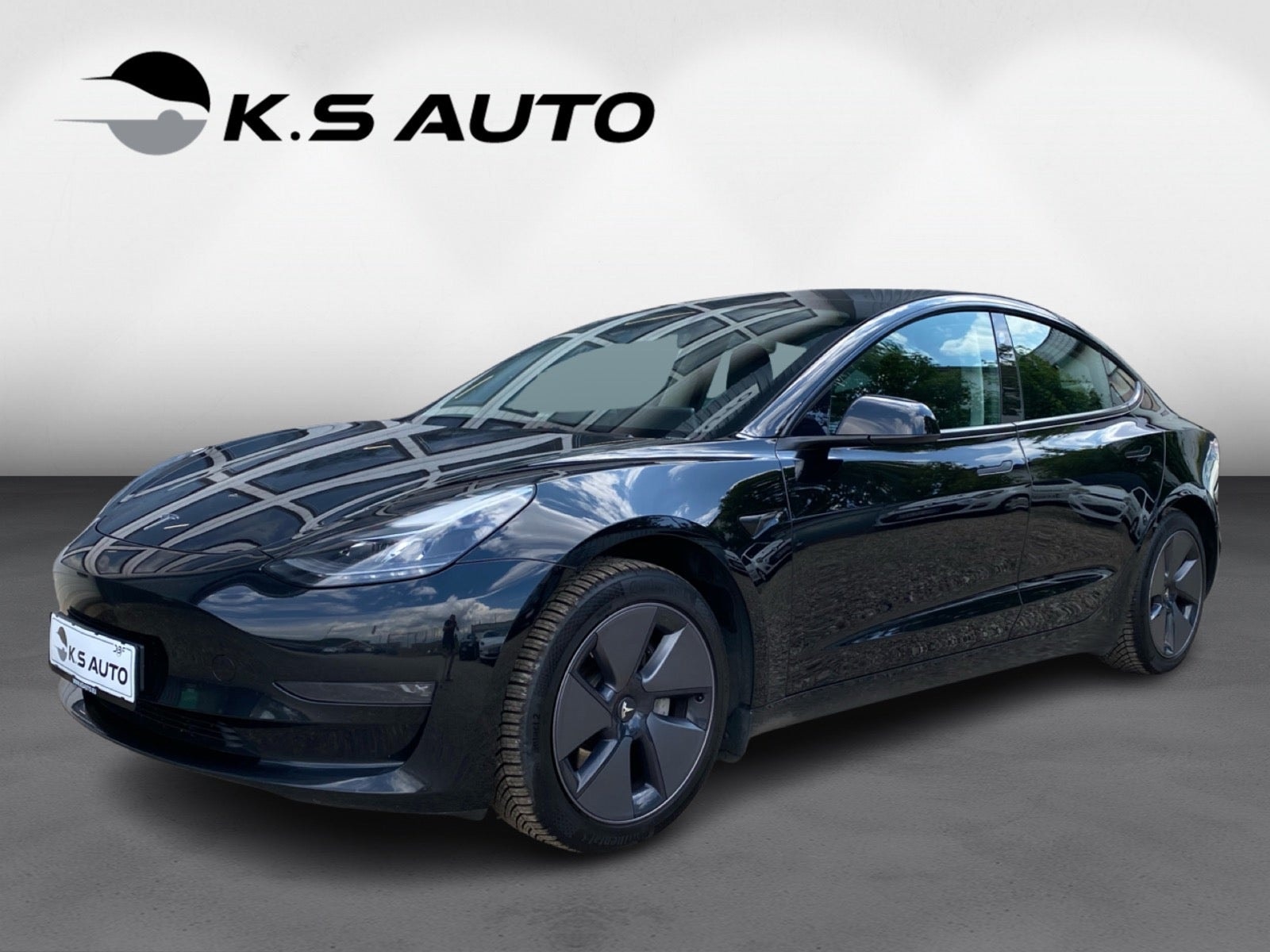 Tesla Model 3 Long Range AWD, 498ps, 2023