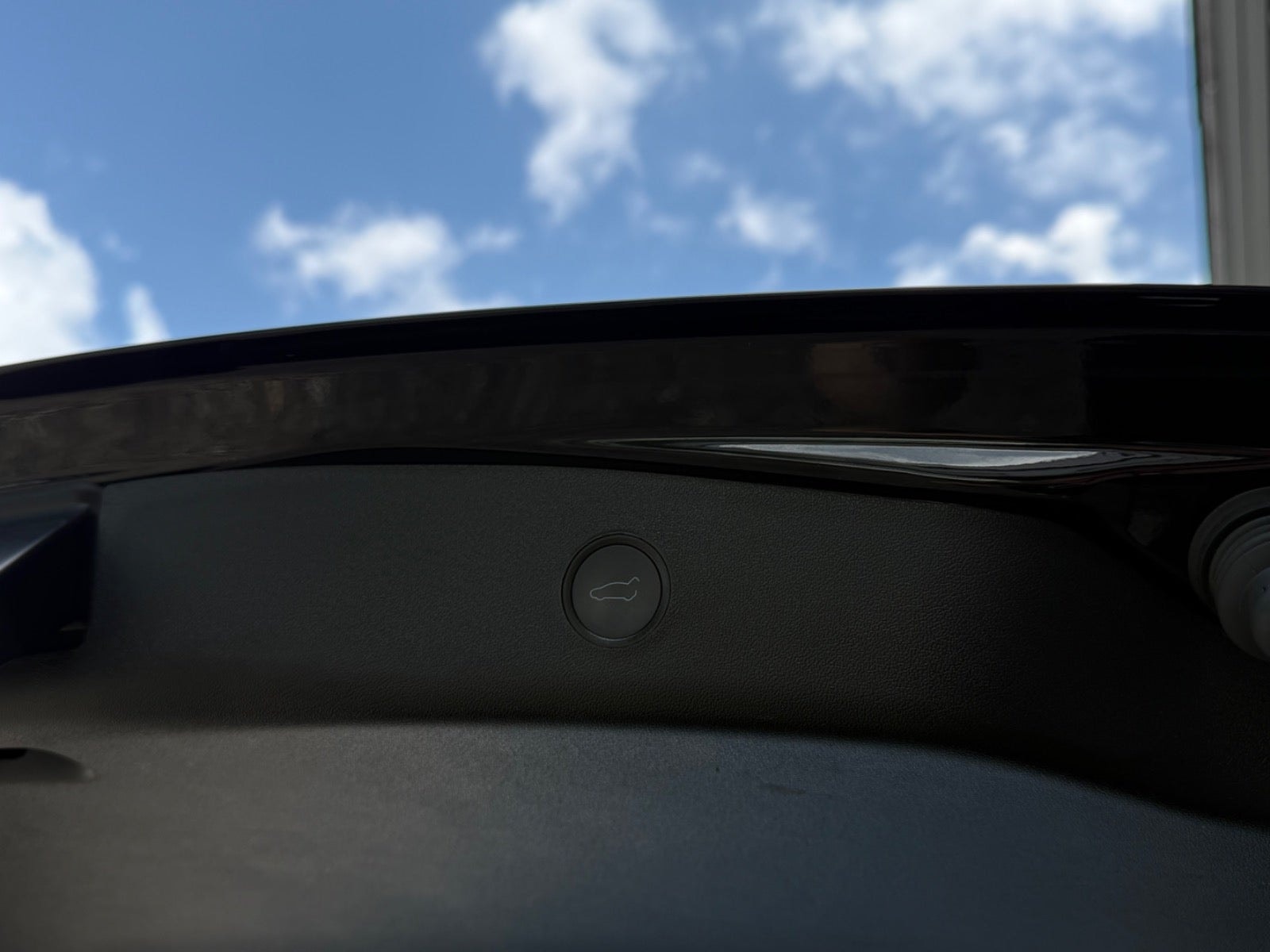 Tesla Model 3 Long Range AWD, 498ps, 2023