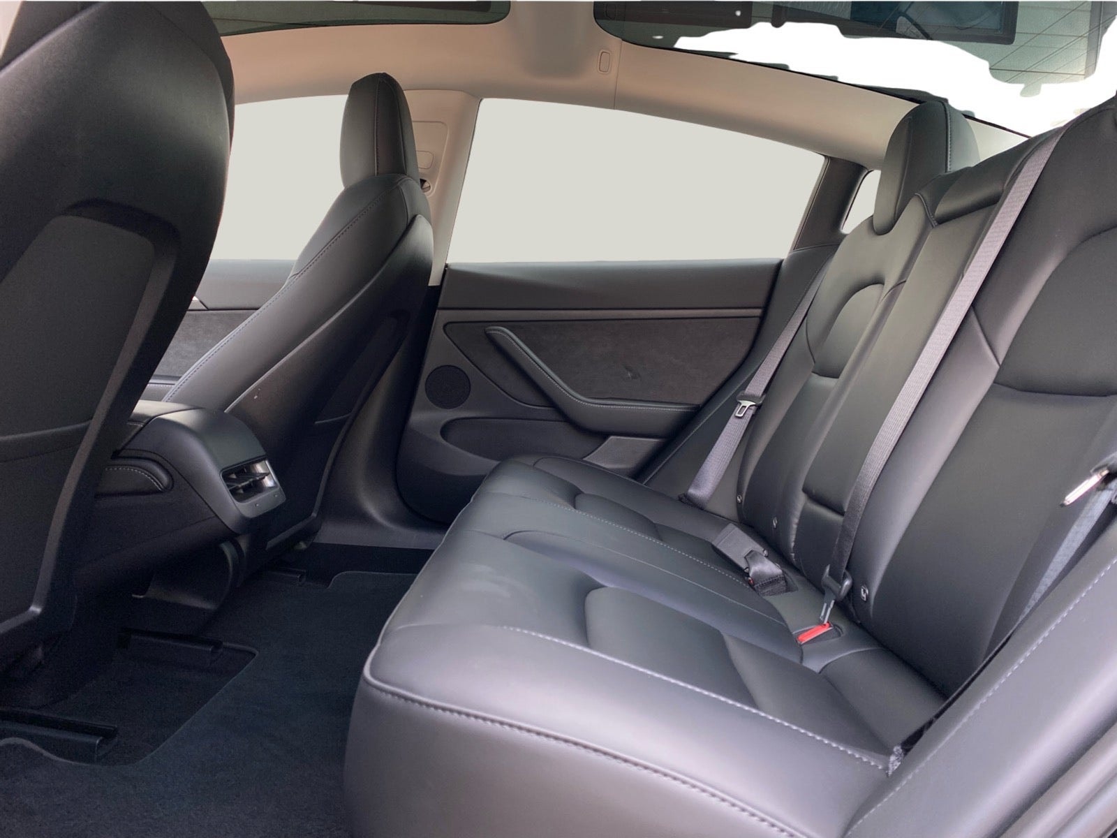 Tesla Model 3 Long Range AWD, 498ps, 2023