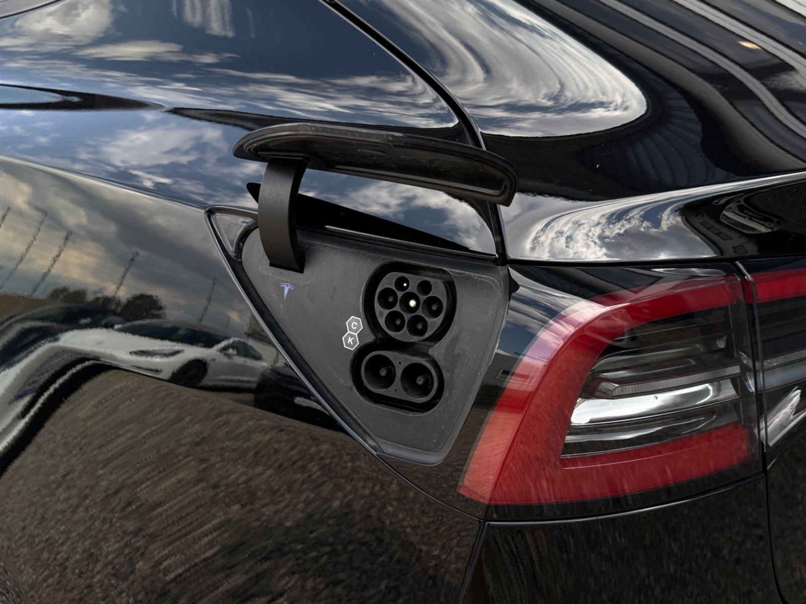 Tesla Model 3 Long Range AWD, 498ps, 2023