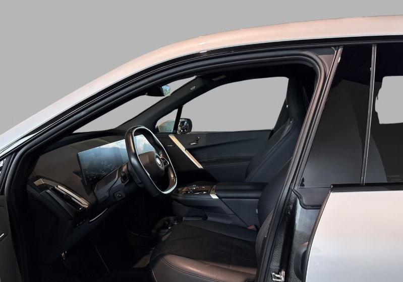 BMW iX xDrive50, 524hk, 2023