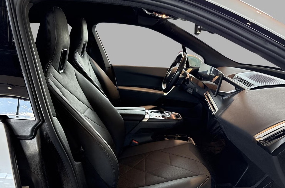BMW iX xDrive50, 524hk, 2023