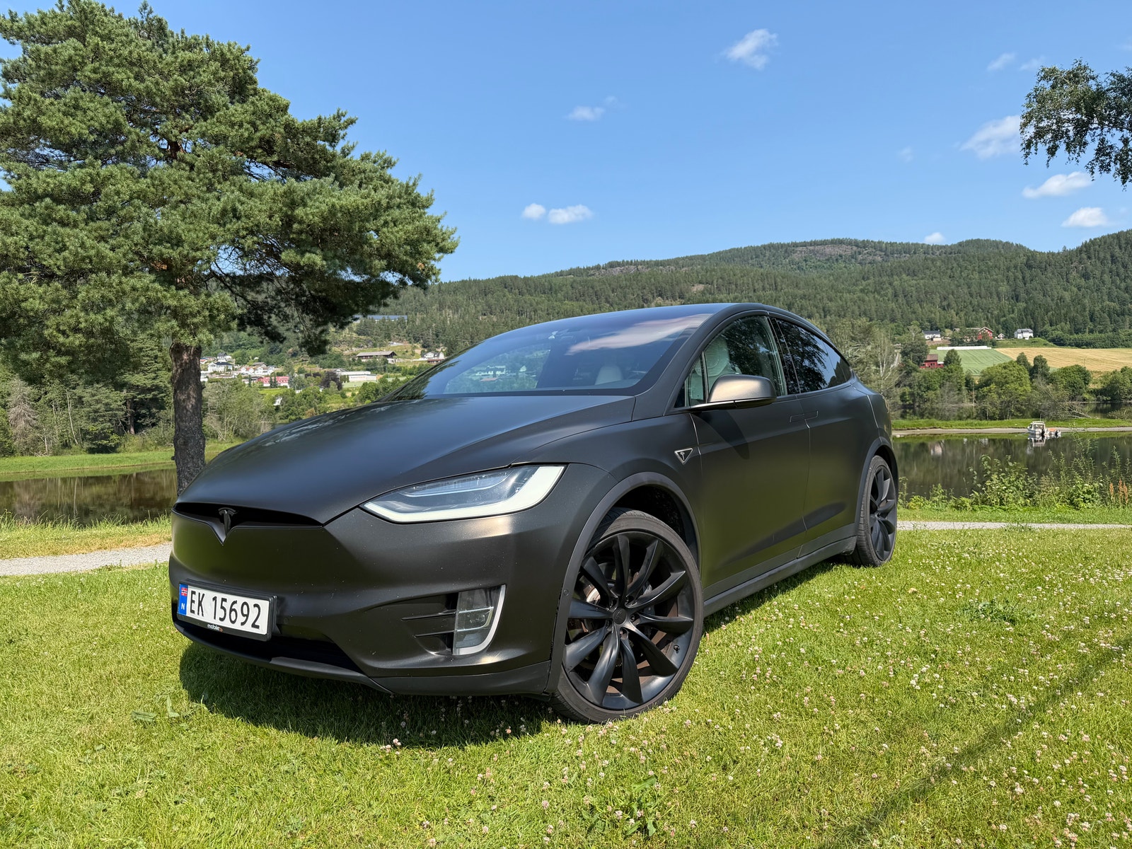 Tesla Model X 90D, 423ps, 2016