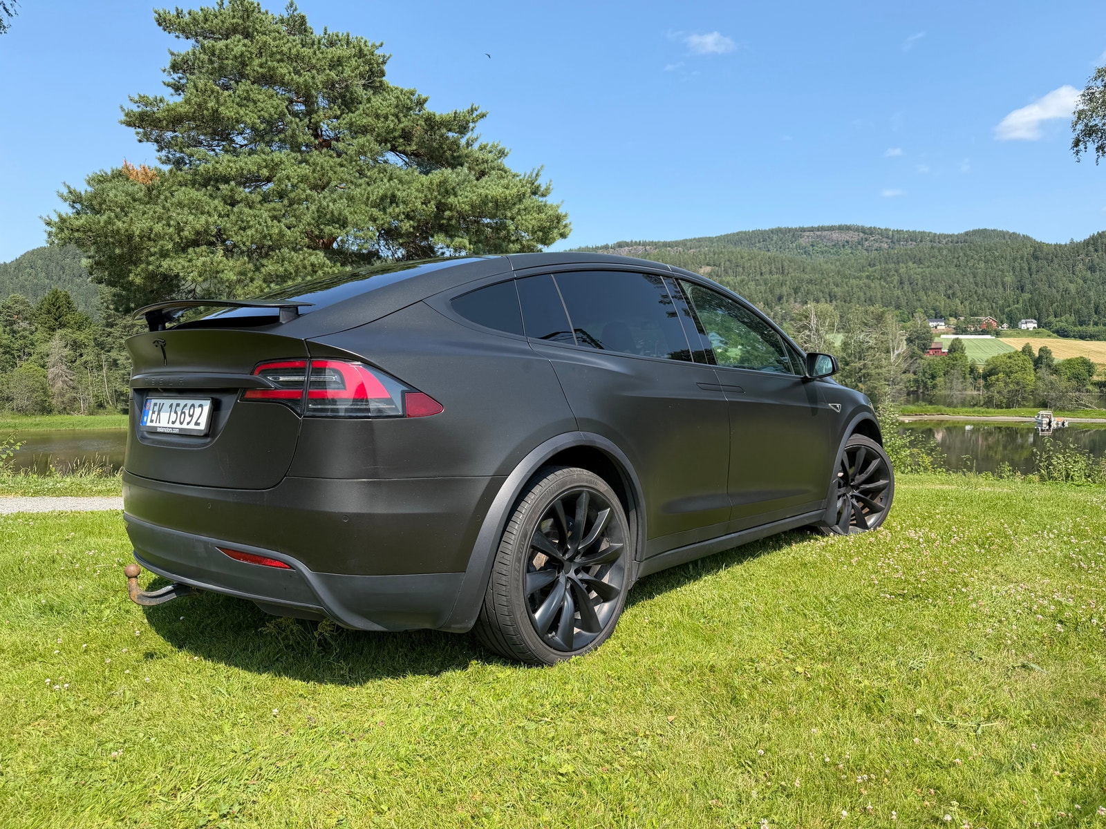 Tesla Model X 90D, 423ps, 2016