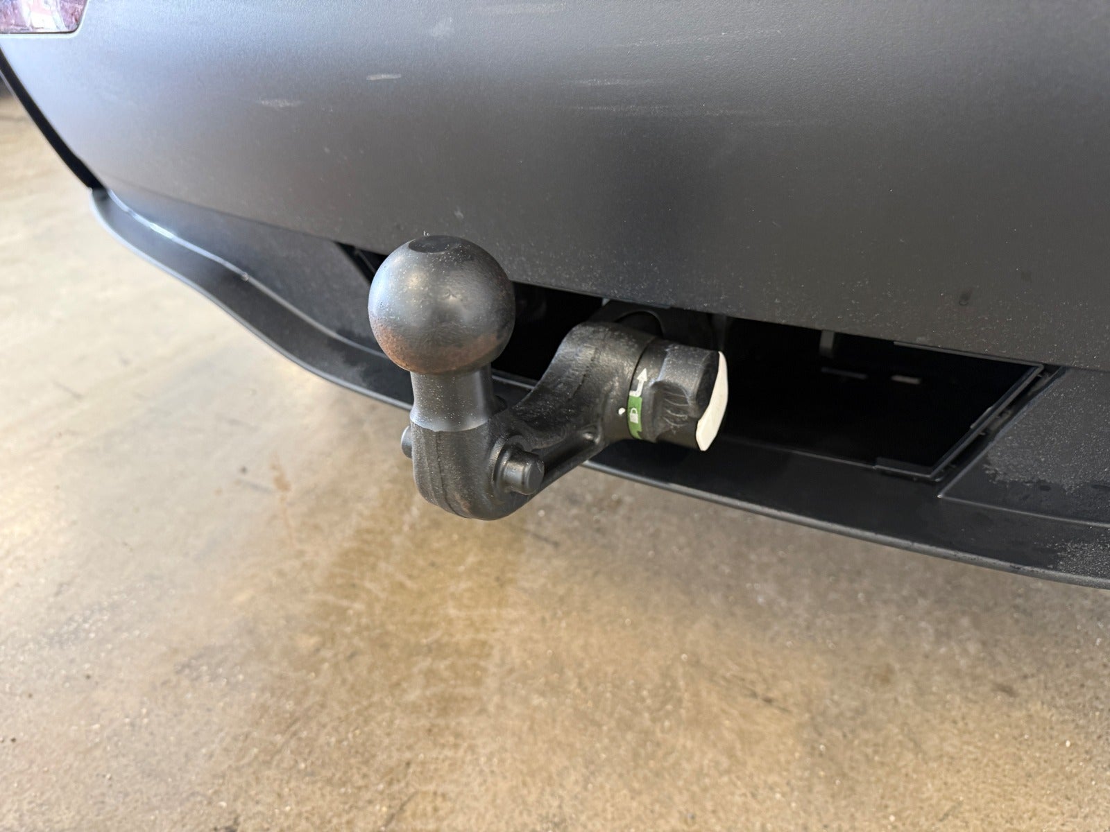 Tesla Model Y Standard Range RWD, 299ps, 2025