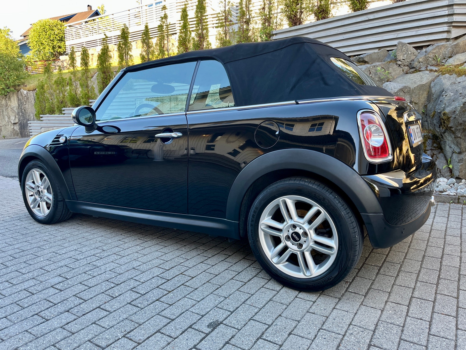MINI Cooper D Convertible Manual, 112hp, 2011