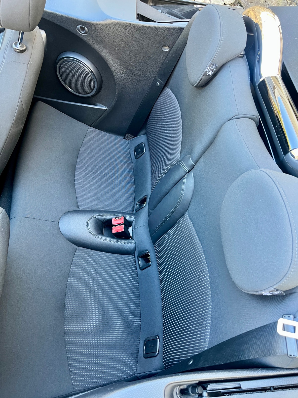 MINI Cooper D Convertible Manual, 112hp, 2011