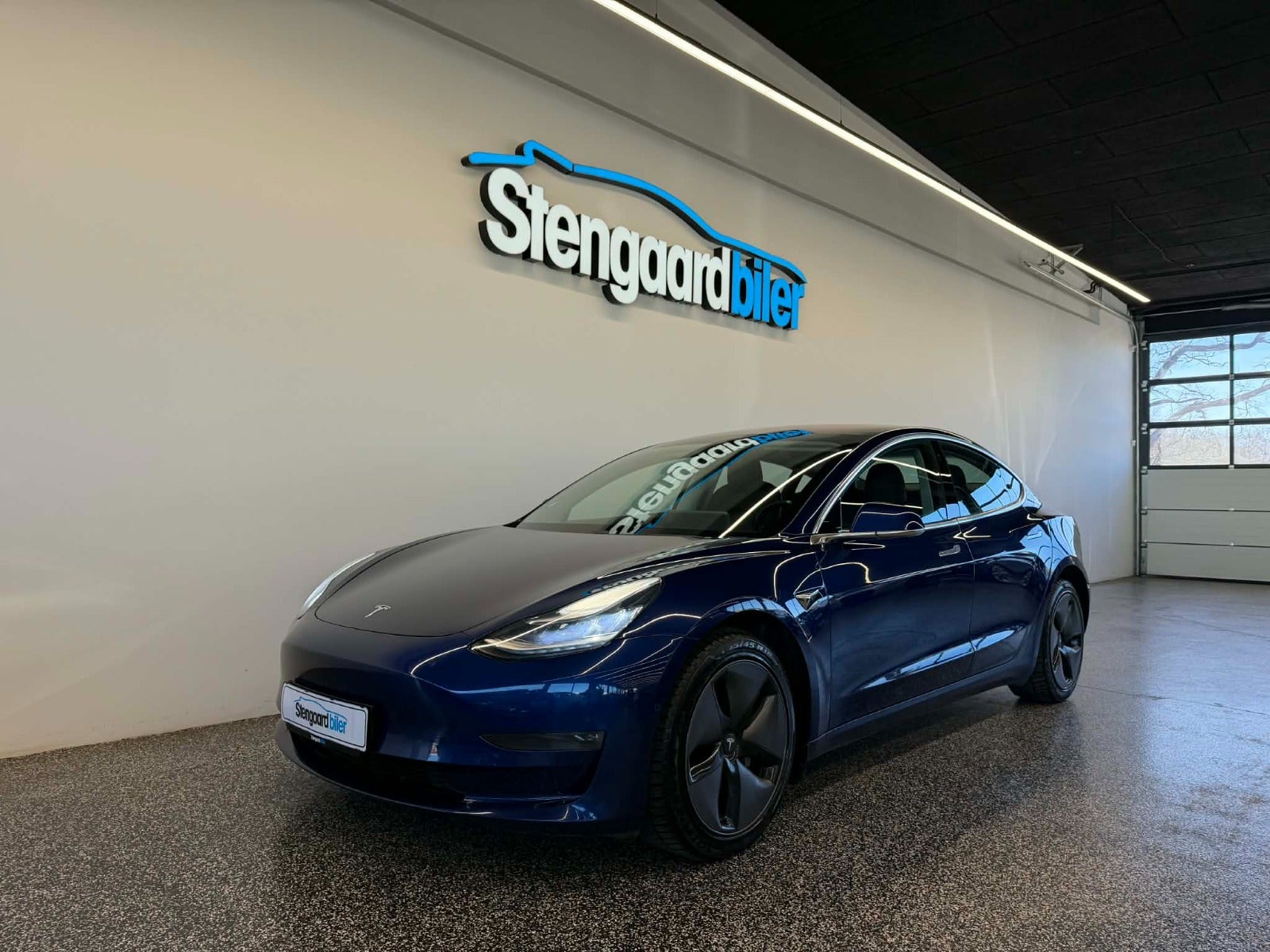 Tesla Model 3 Standard Range Plus, 325hk, 2020