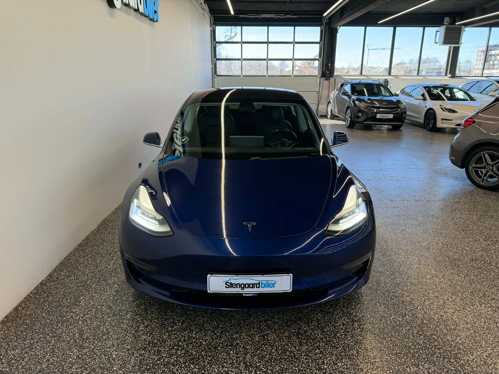 Tesla Model 3 Standard Range Plus, 325hk, 2020