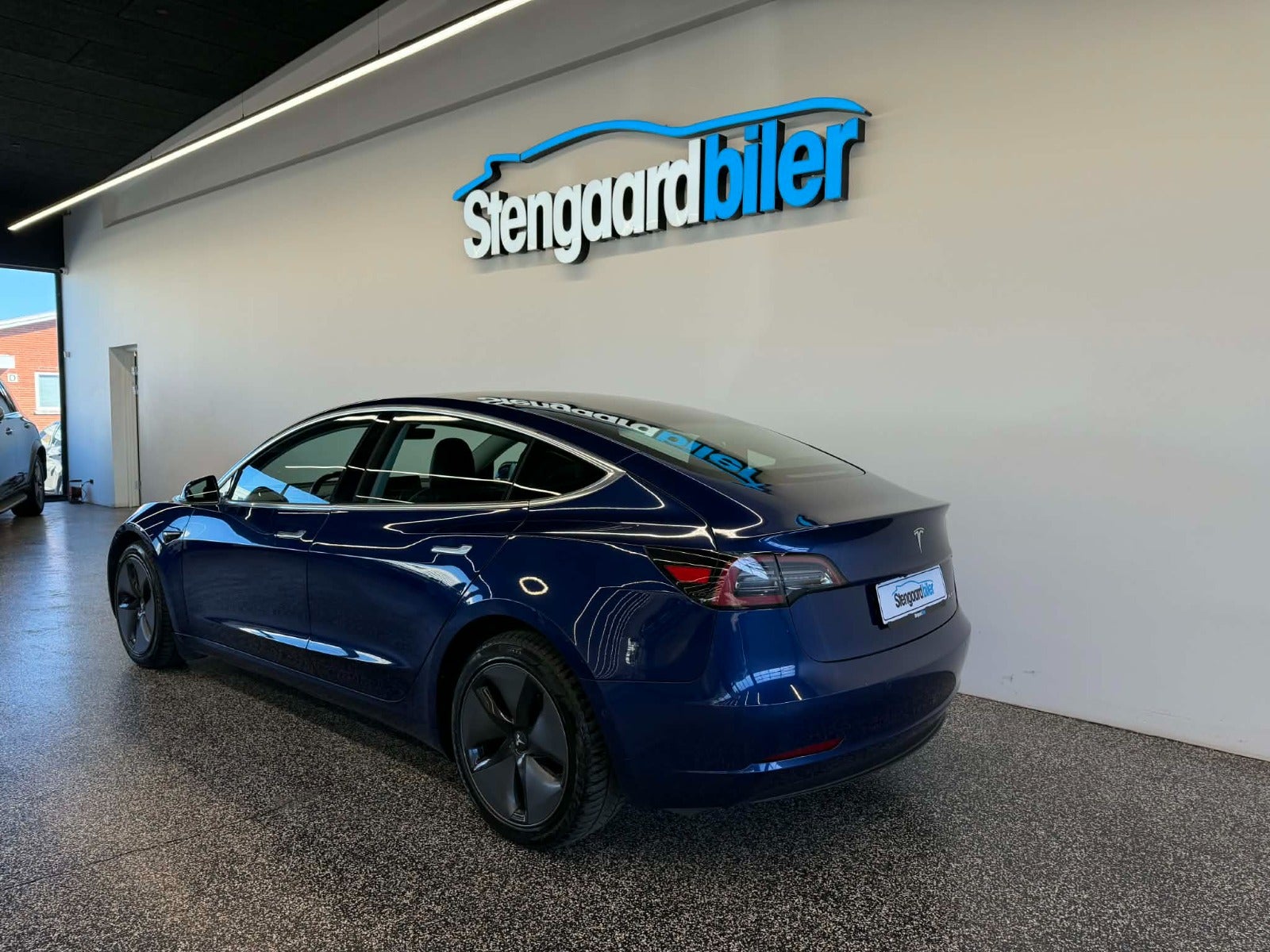 Tesla Model 3 Standard Range Plus, 325hk, 2020