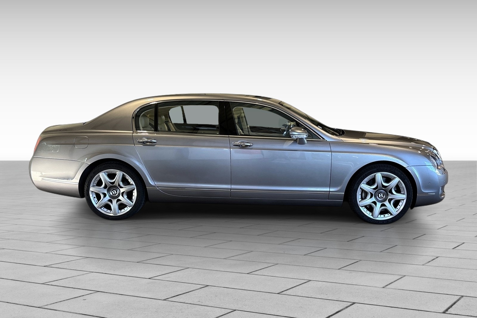 Bentley Continental Flying Spur 6.0 W12 TipTronic, 560hp, 2006