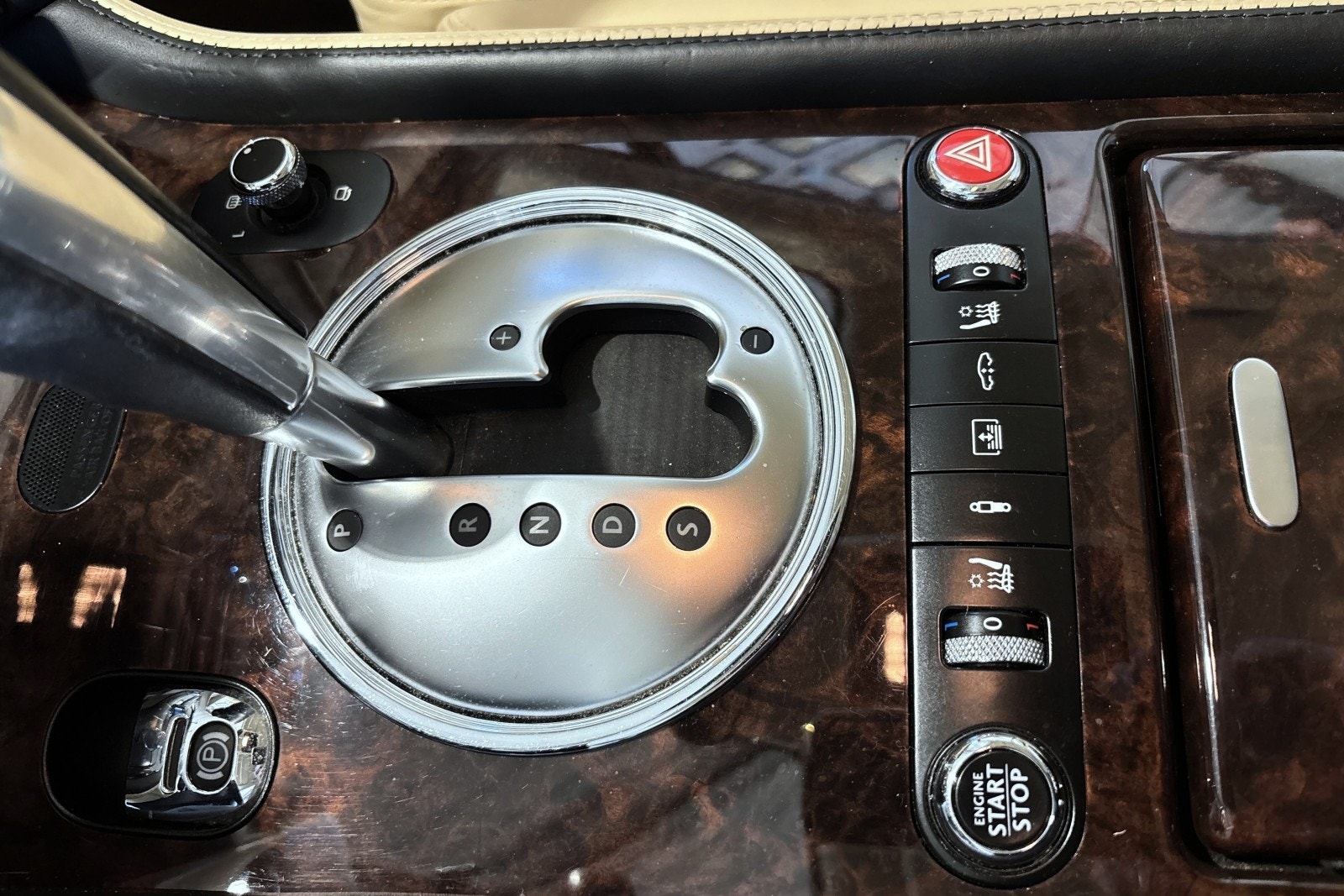 Bentley Continental Flying Spur 6.0 W12 TipTronic, 560hp, 2006