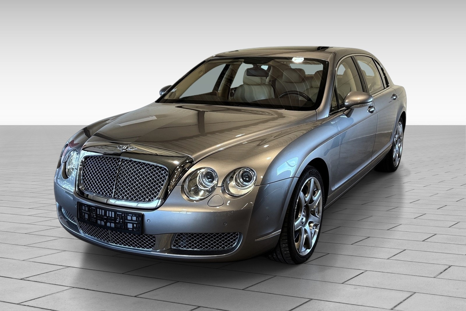 Bentley Continental Flying Spur 6.0 W12 TipTronic, 560hp, 2006