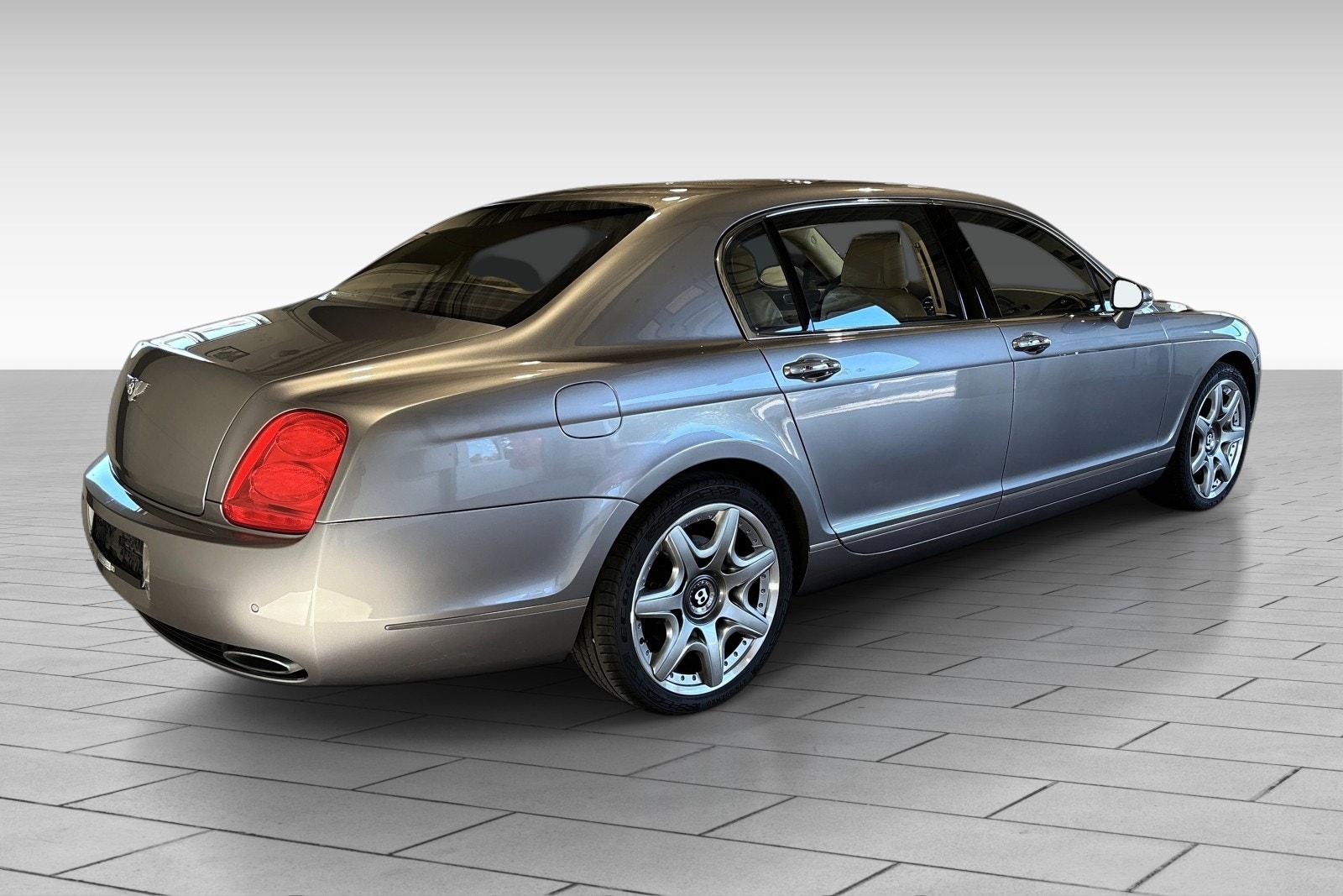 Bentley Continental Flying Spur 6.0 W12 TipTronic, 560hp, 2006