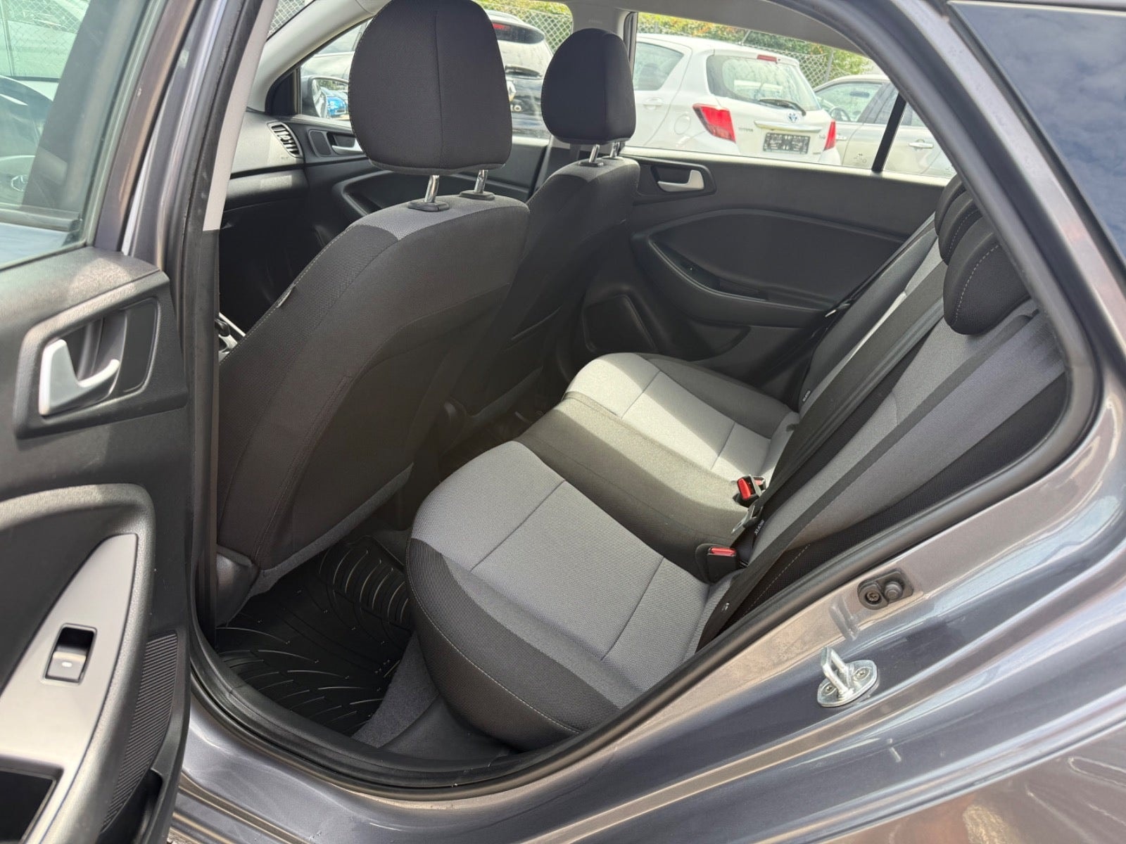 Hyundai i20 1.4 Automatic, 101hp, 2017
