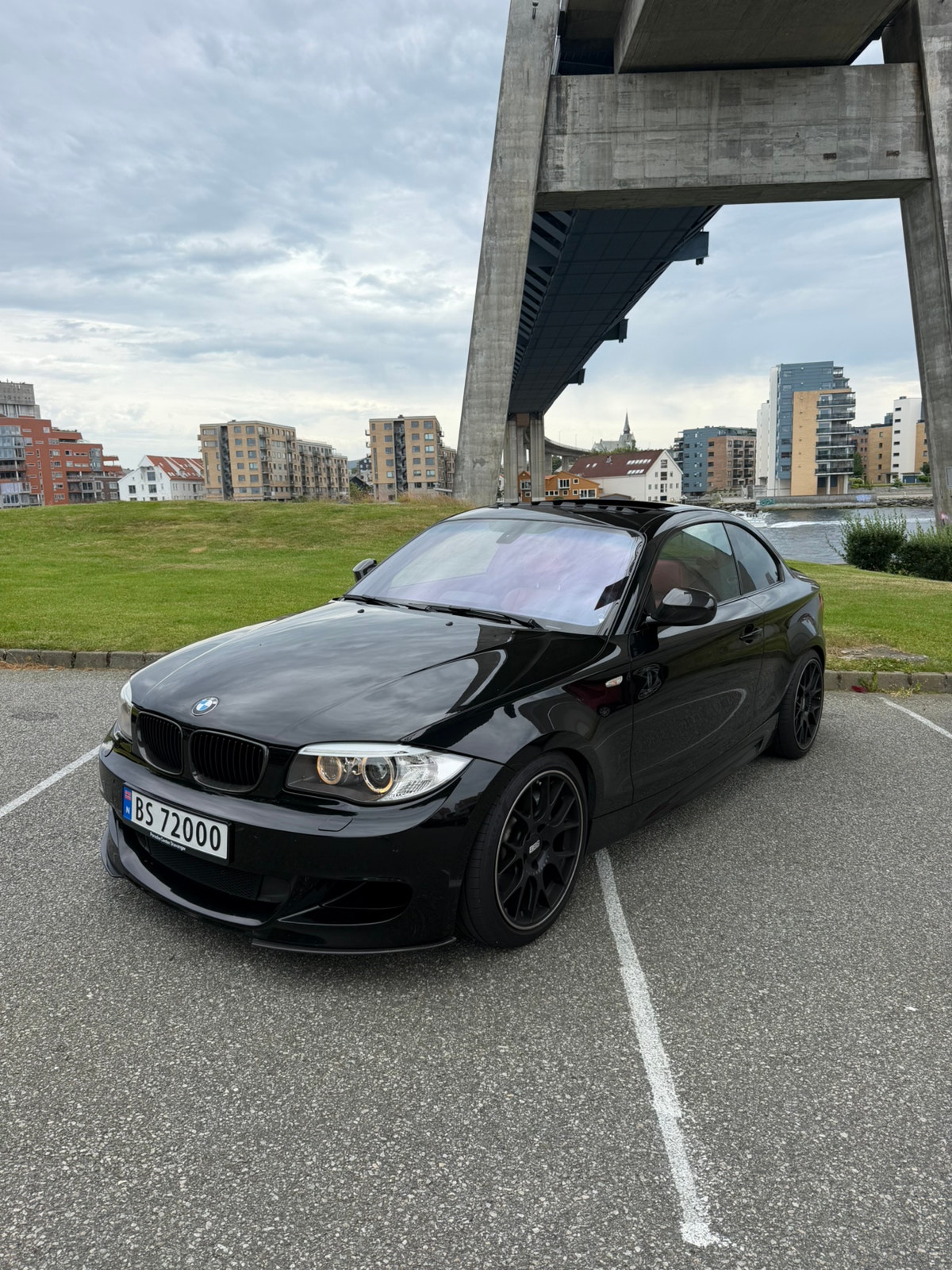 BMW 135i Coupé DCT, 306hp, 2011