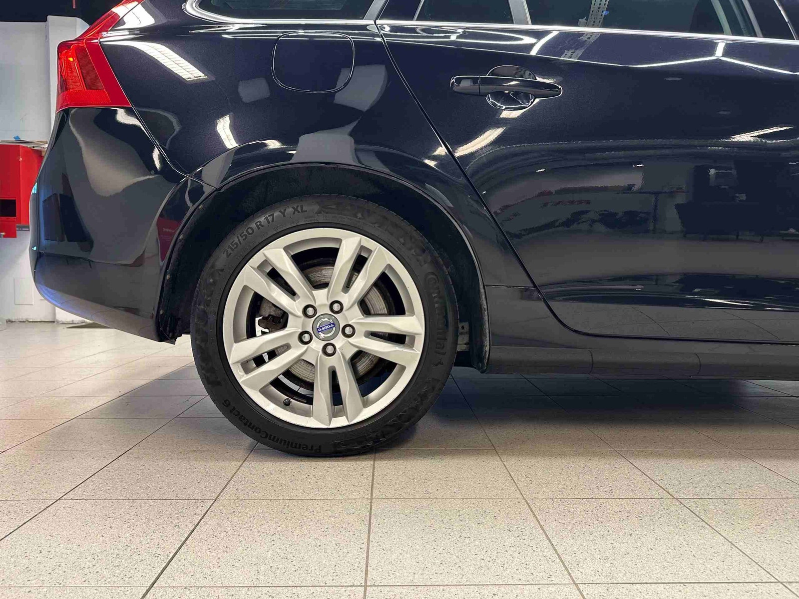 Volvo V60 D2 Powershift, 6-trinn, 115hk, 2013