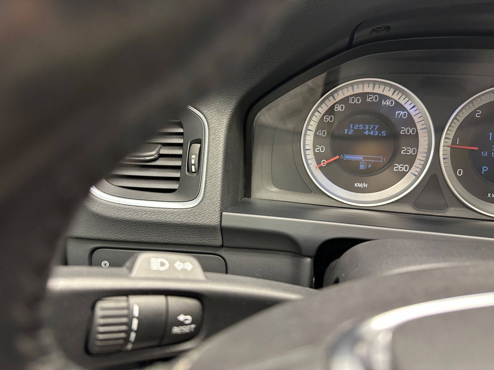 Volvo V60 D2 Powershift, 6-trinn, 115hk, 2013
